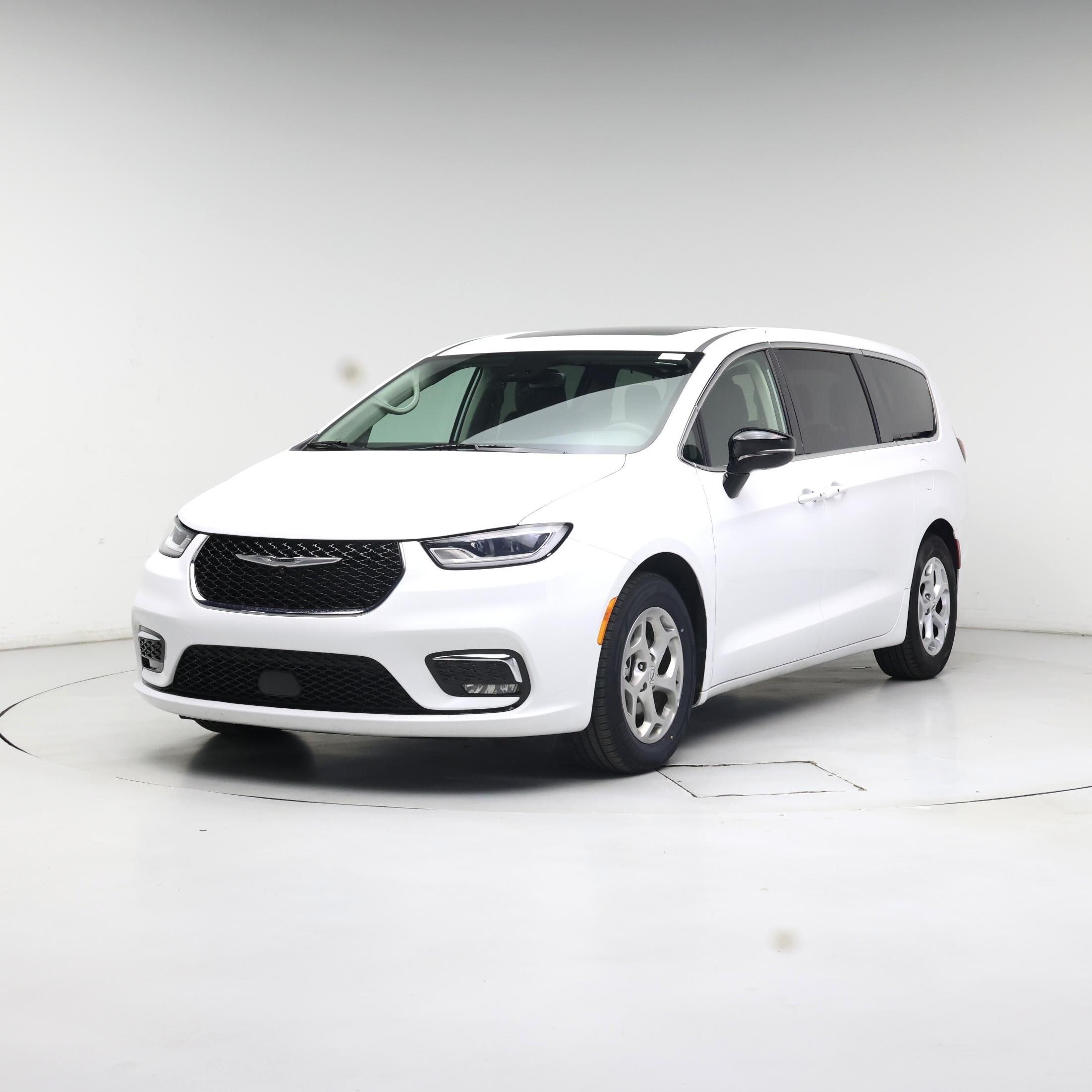 Thumbnail: 2024 Chrysler Pacifica - 4