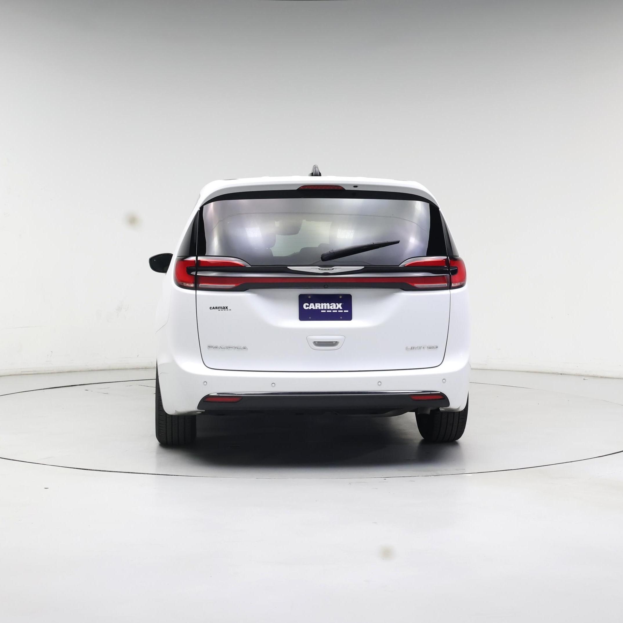 Thumbnail: 2024 Chrysler Pacifica - 6