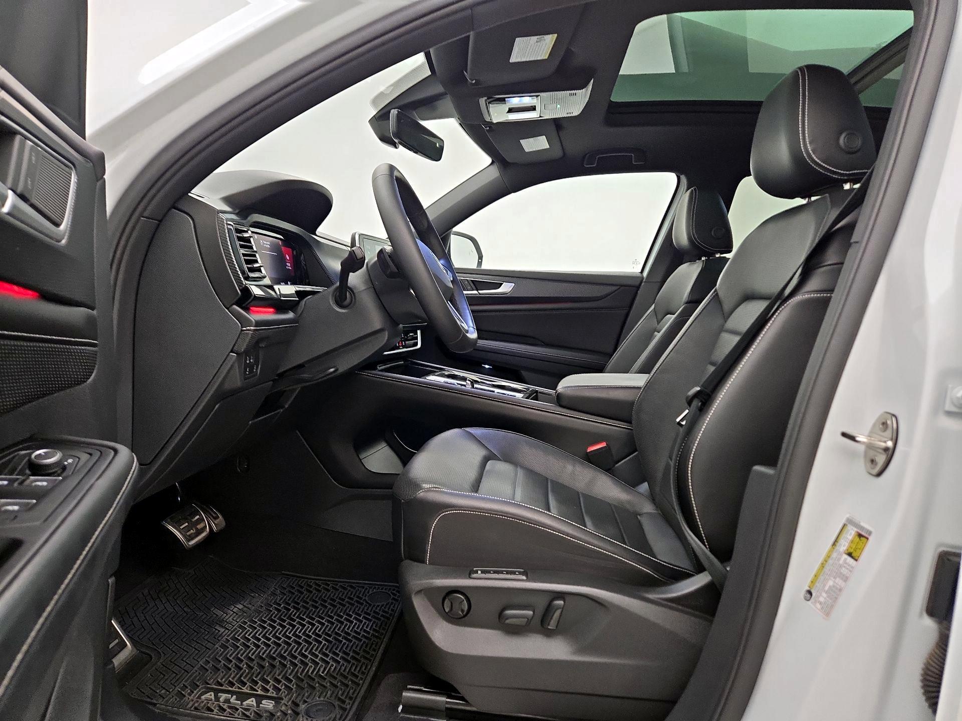 Thumbnail: 2024 Volkswagen Atlas - 11