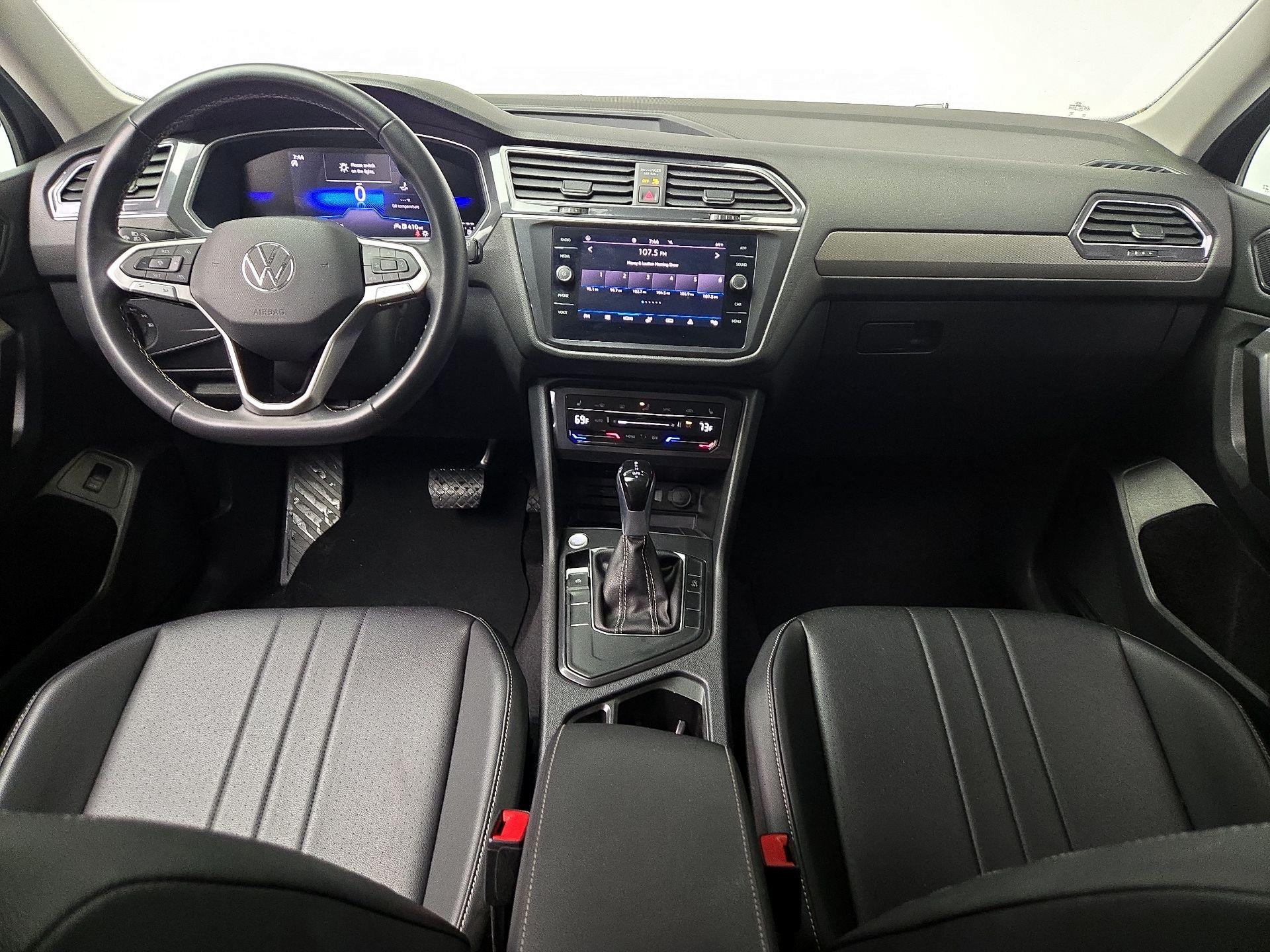 Thumbnail: 2024 Volkswagen Tiguan - 9