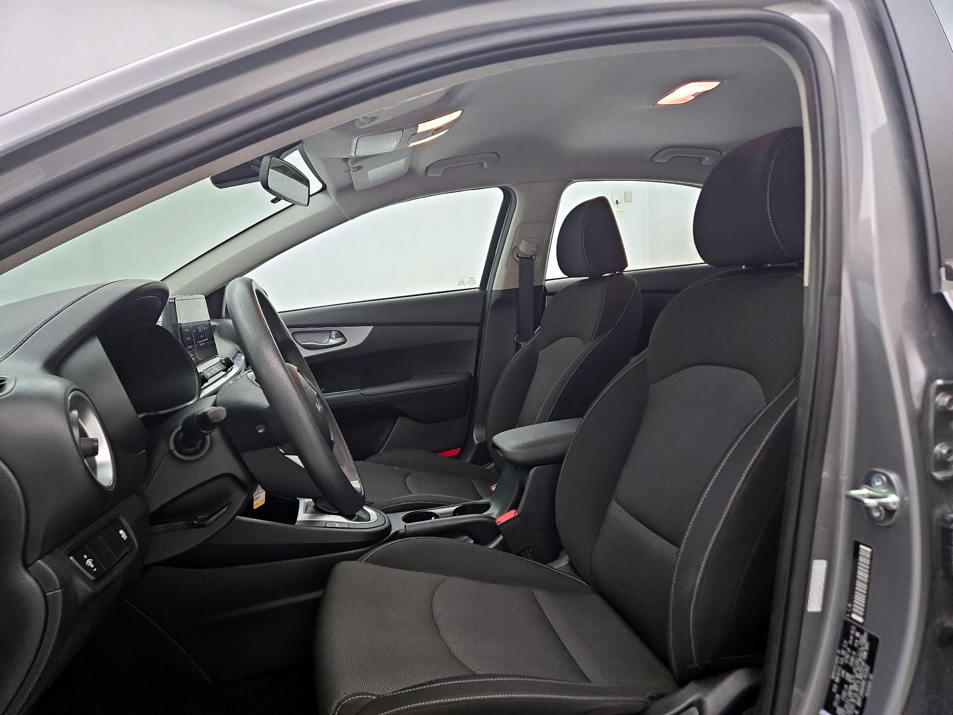 Thumbnail: 2024 Kia Forte - 11