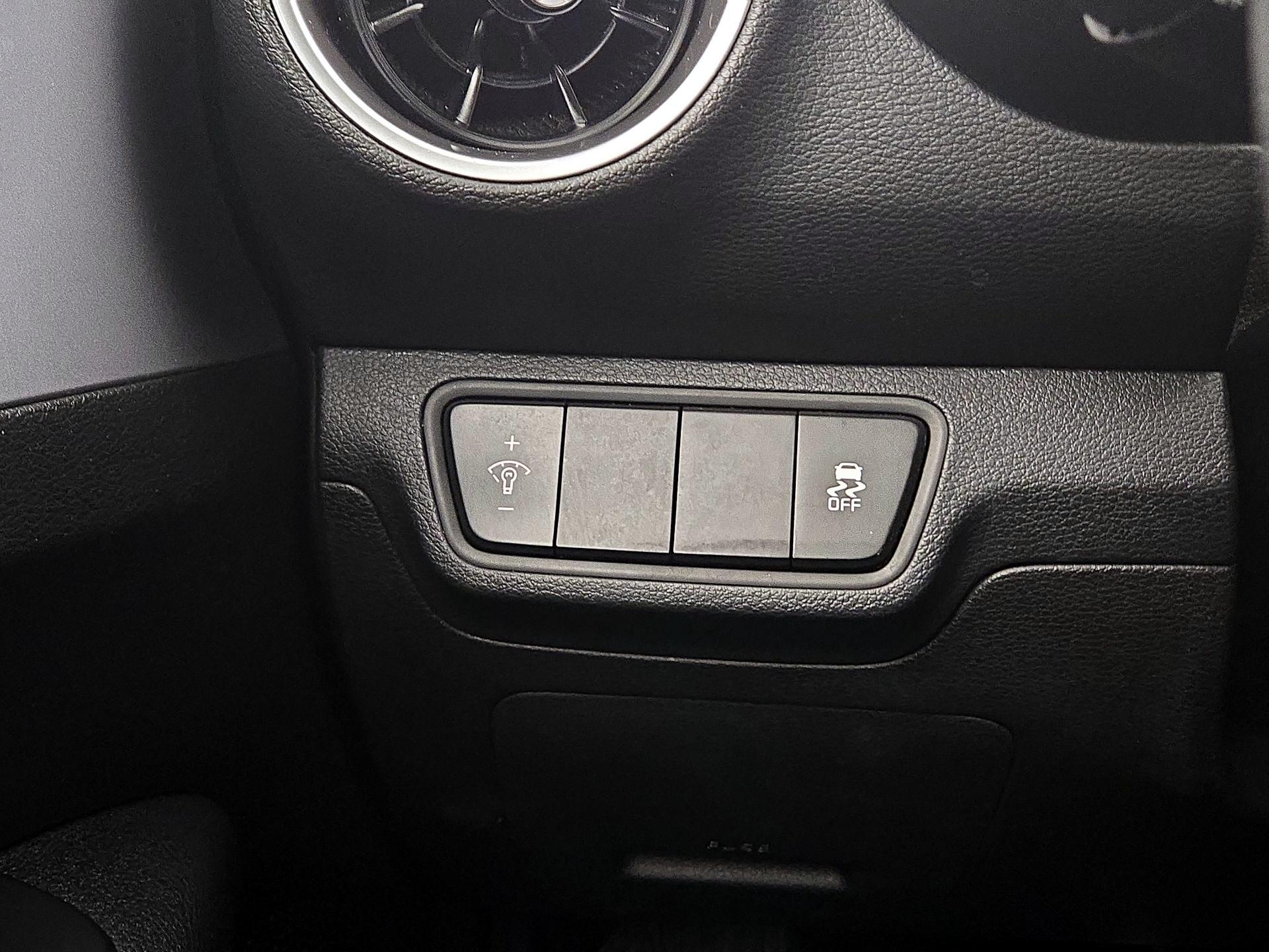 Thumbnail: 2024 Kia Forte - 13