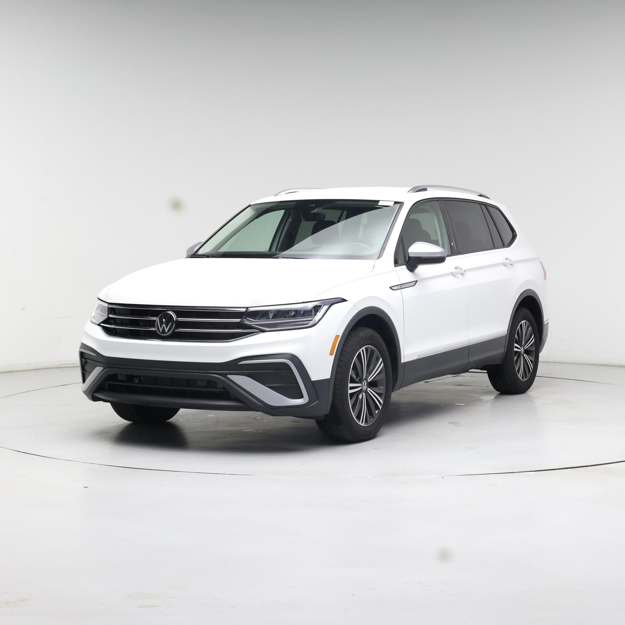 Thumbnail: 2024 Volkswagen Tiguan - 4