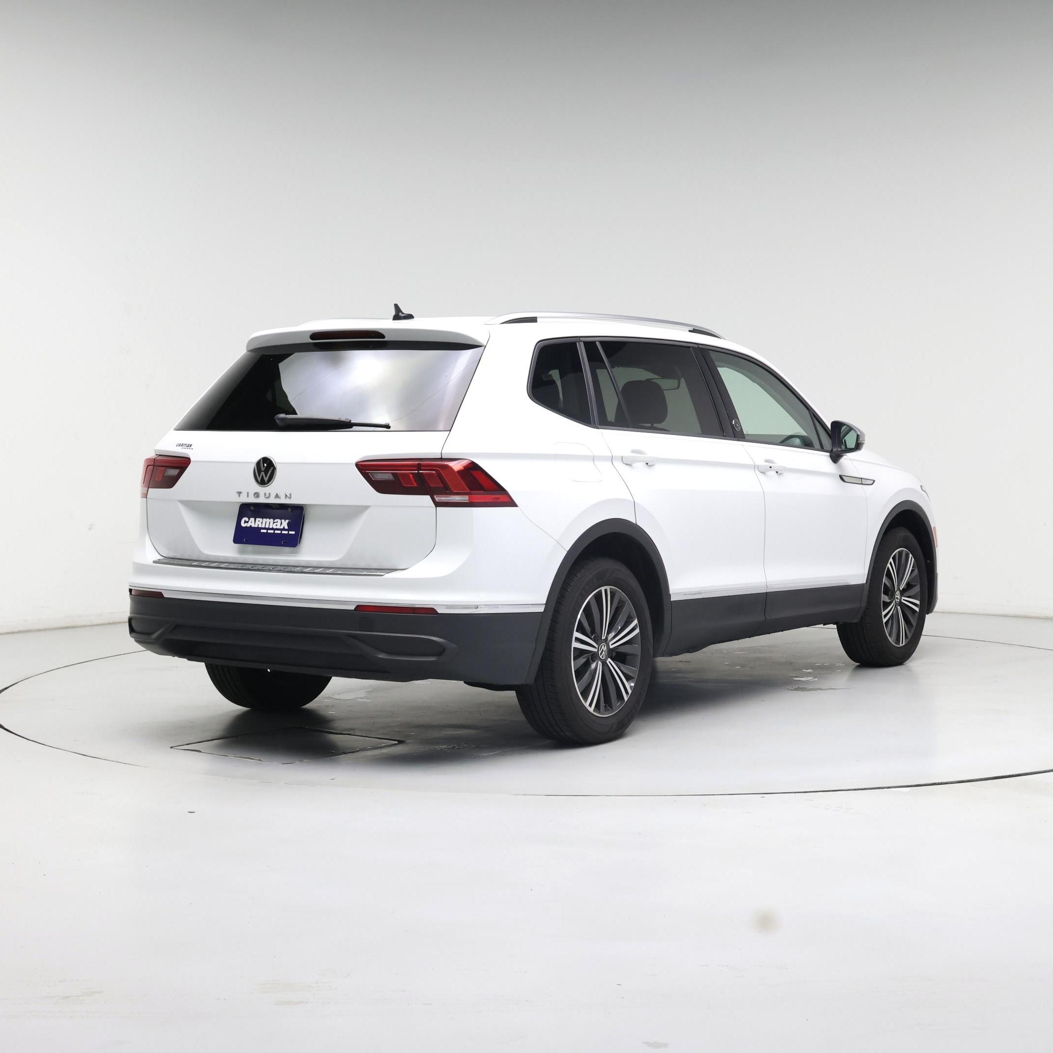 Thumbnail: 2024 Volkswagen Tiguan - 8