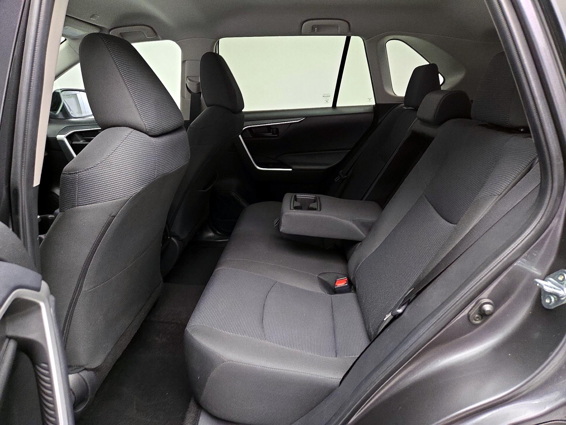 Thumbnail: 2024 Toyota RAV4 - 20