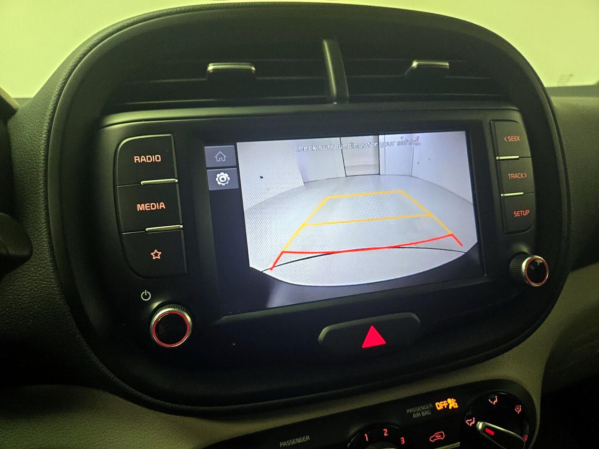 Thumbnail: 2022 Kia Soul - 14