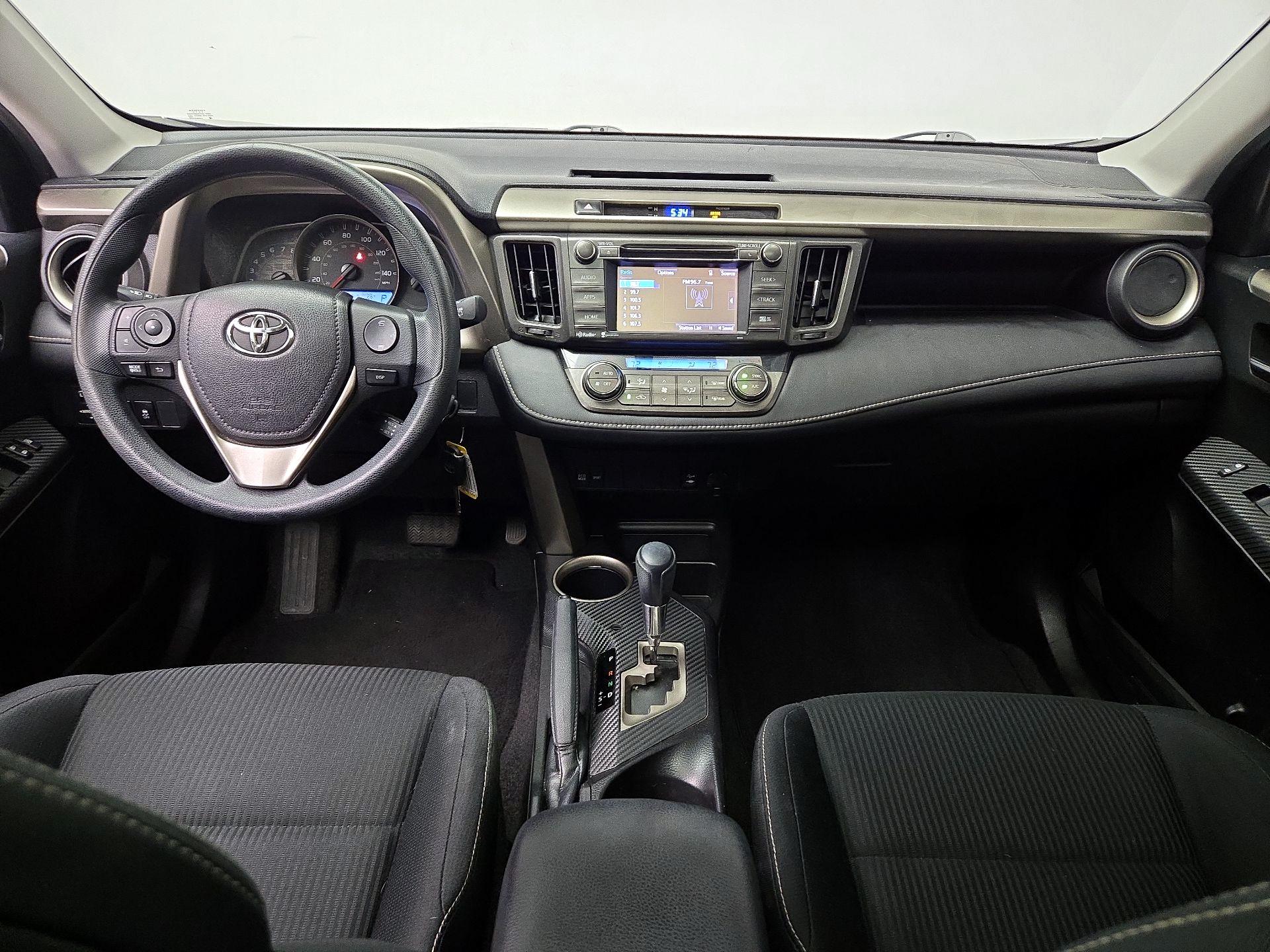 Thumbnail: 2015 Toyota RAV4 - 9