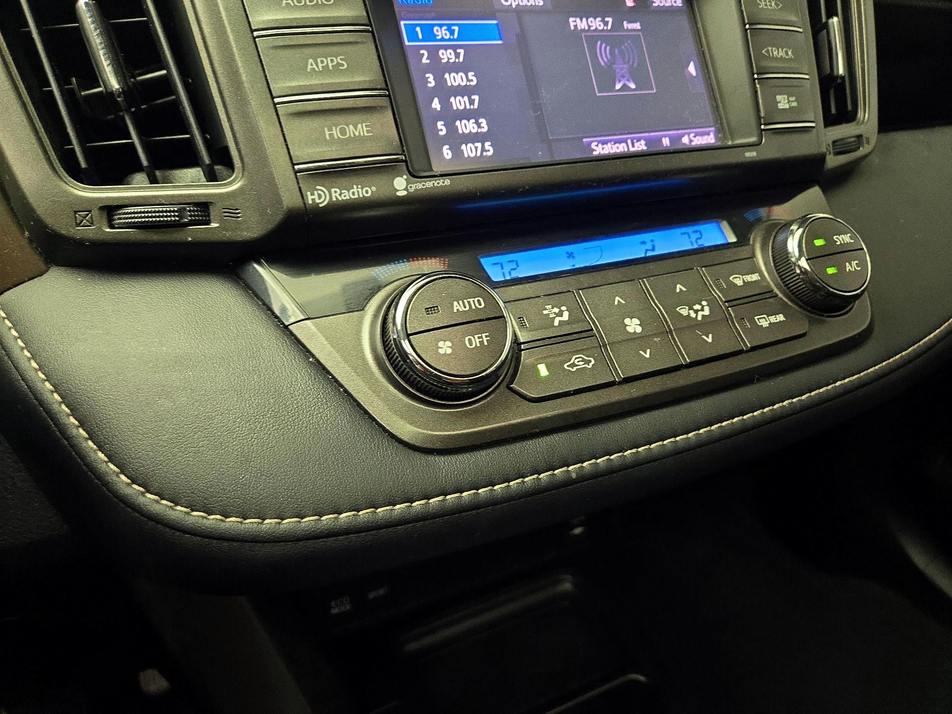 Thumbnail: 2015 Toyota RAV4 - 16