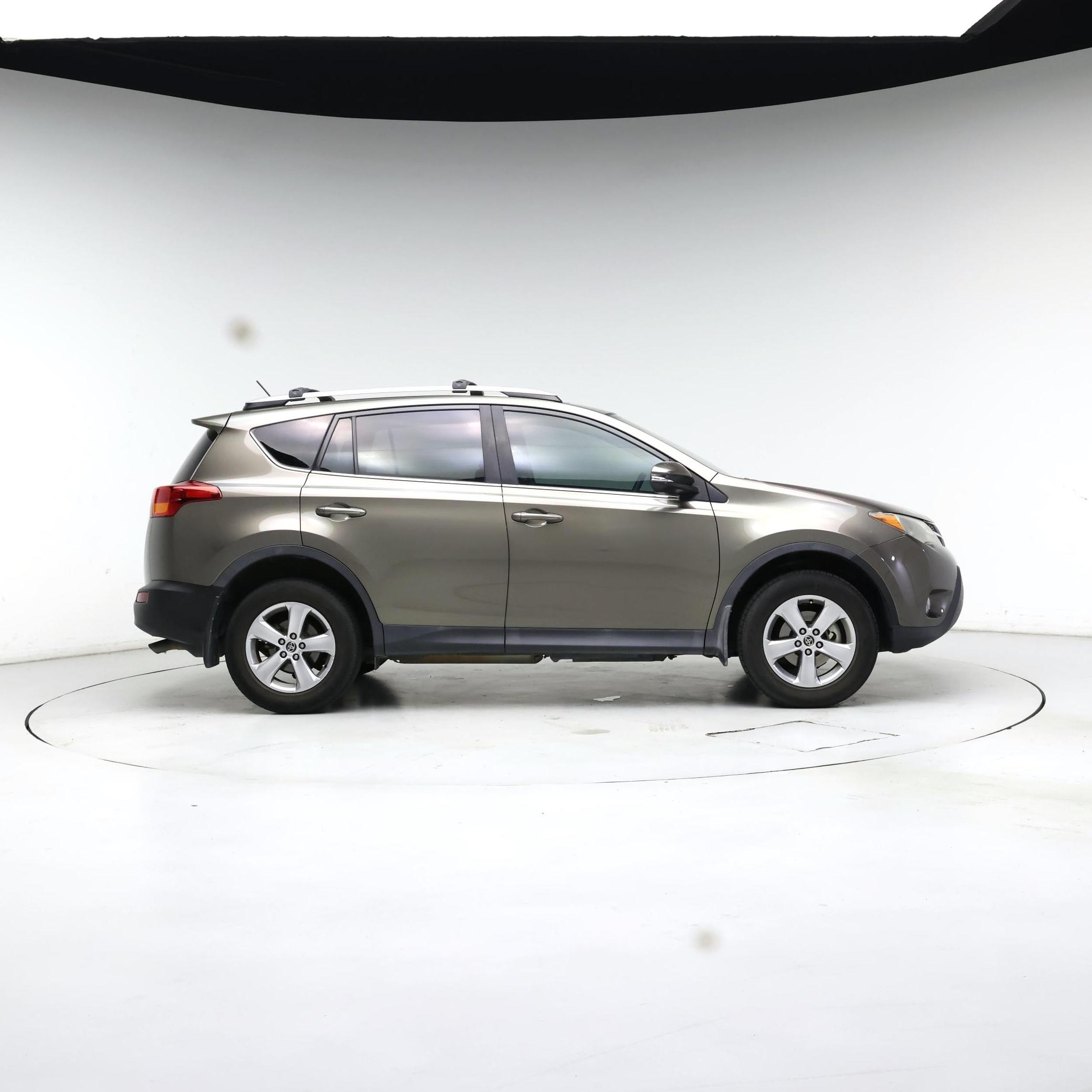 Thumbnail: 2015 Toyota RAV4 - 7