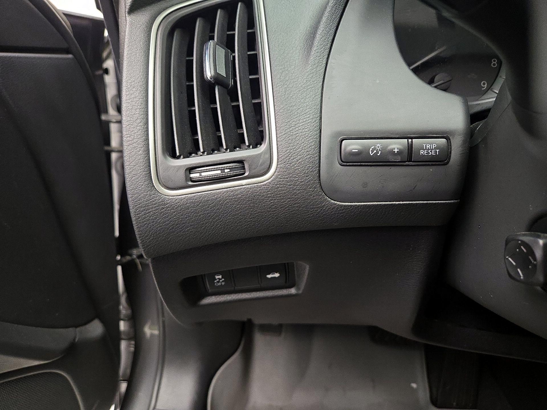 Thumbnail: 2023 INFINITI Q50 - 13