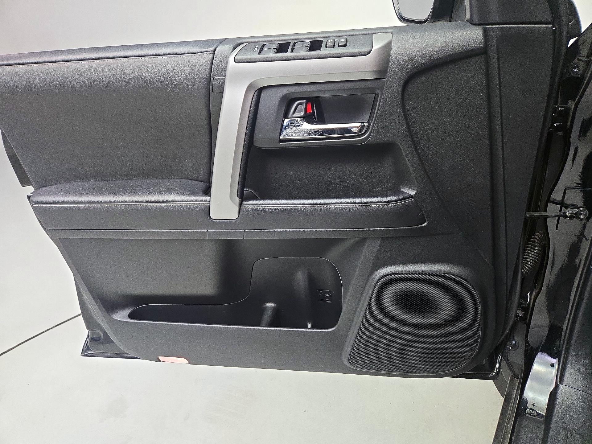 Thumbnail: 2023 Toyota 4Runner - 12