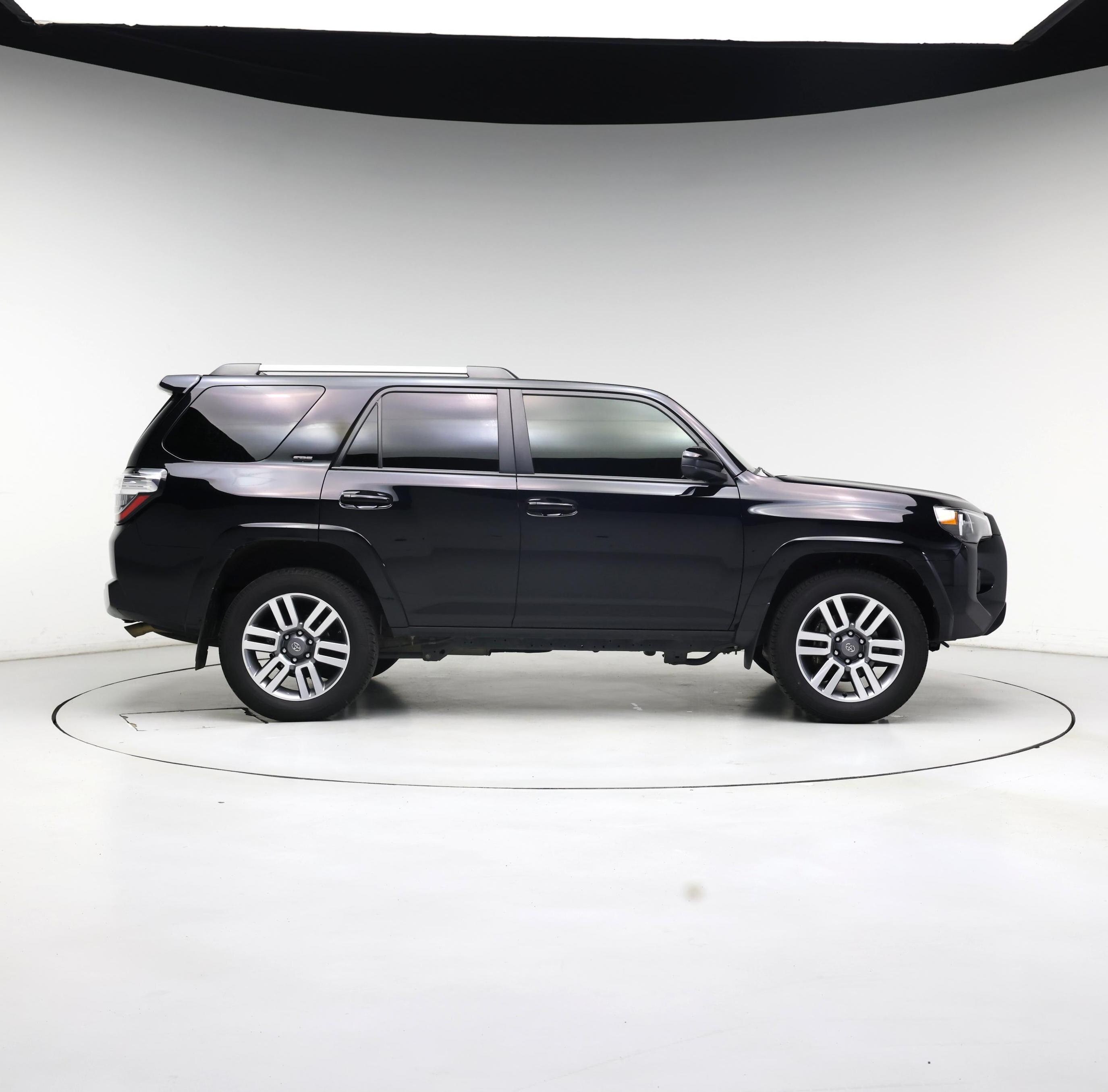 Thumbnail: 2023 Toyota 4Runner - 7