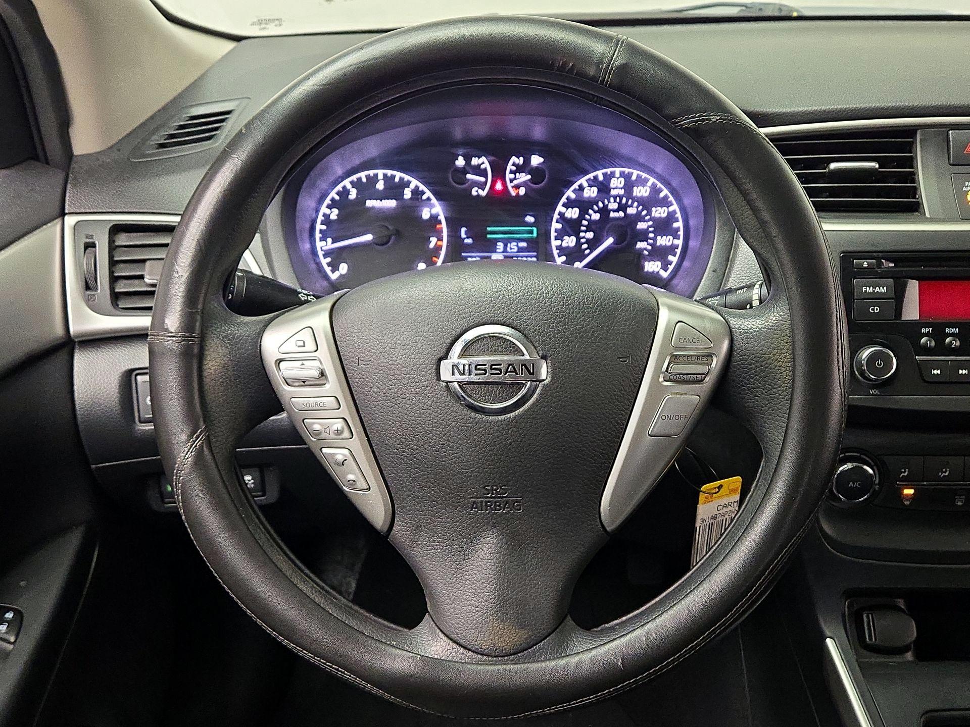 Thumbnail: 2017 Nissan Sentra - 10