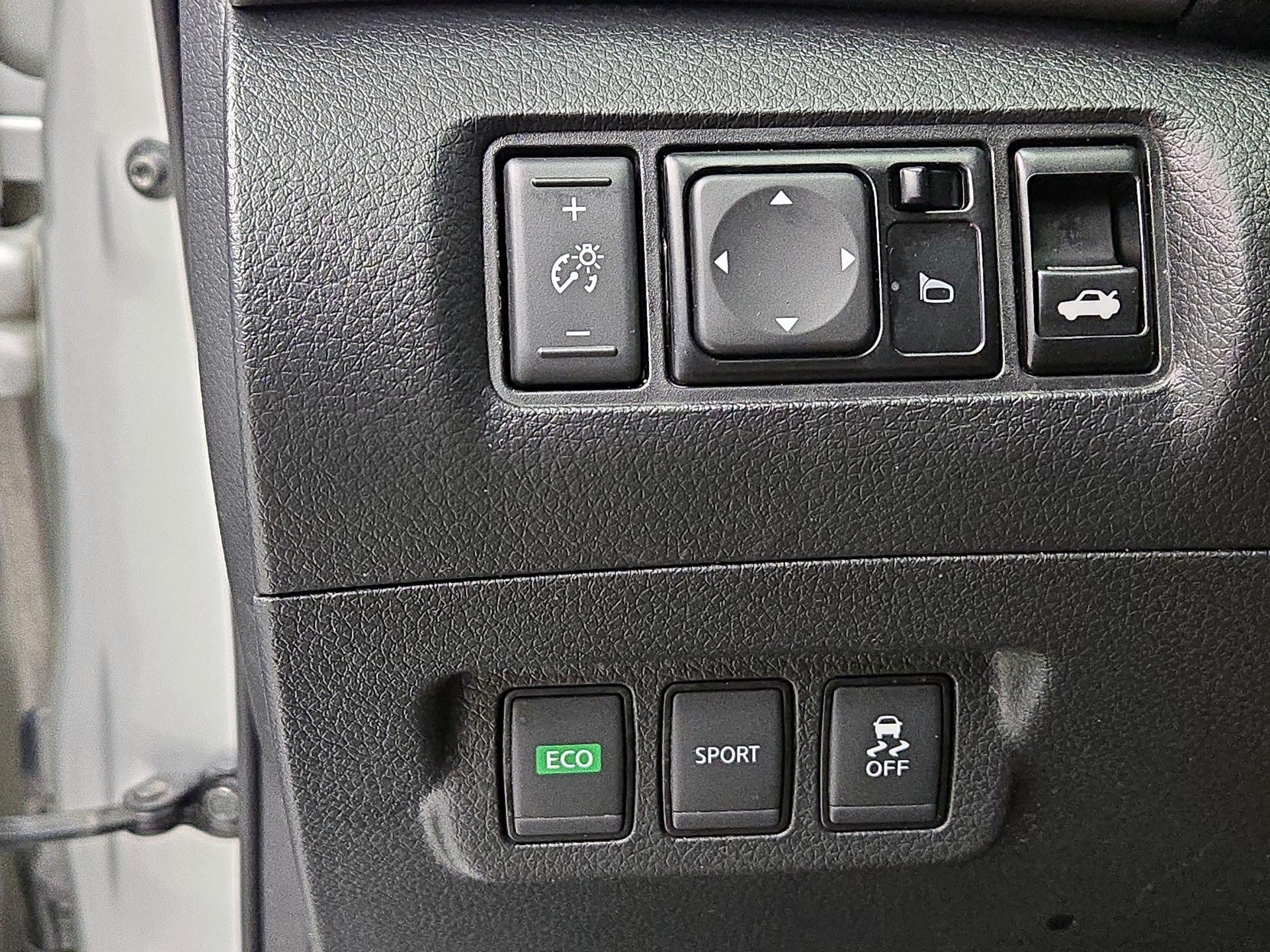 Thumbnail: 2017 Nissan Sentra - 13