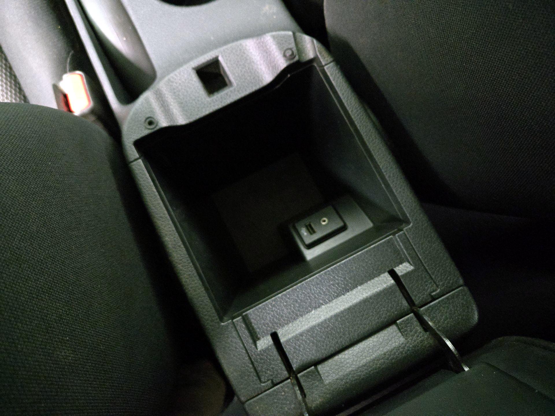 Thumbnail: 2017 Nissan Sentra - 17