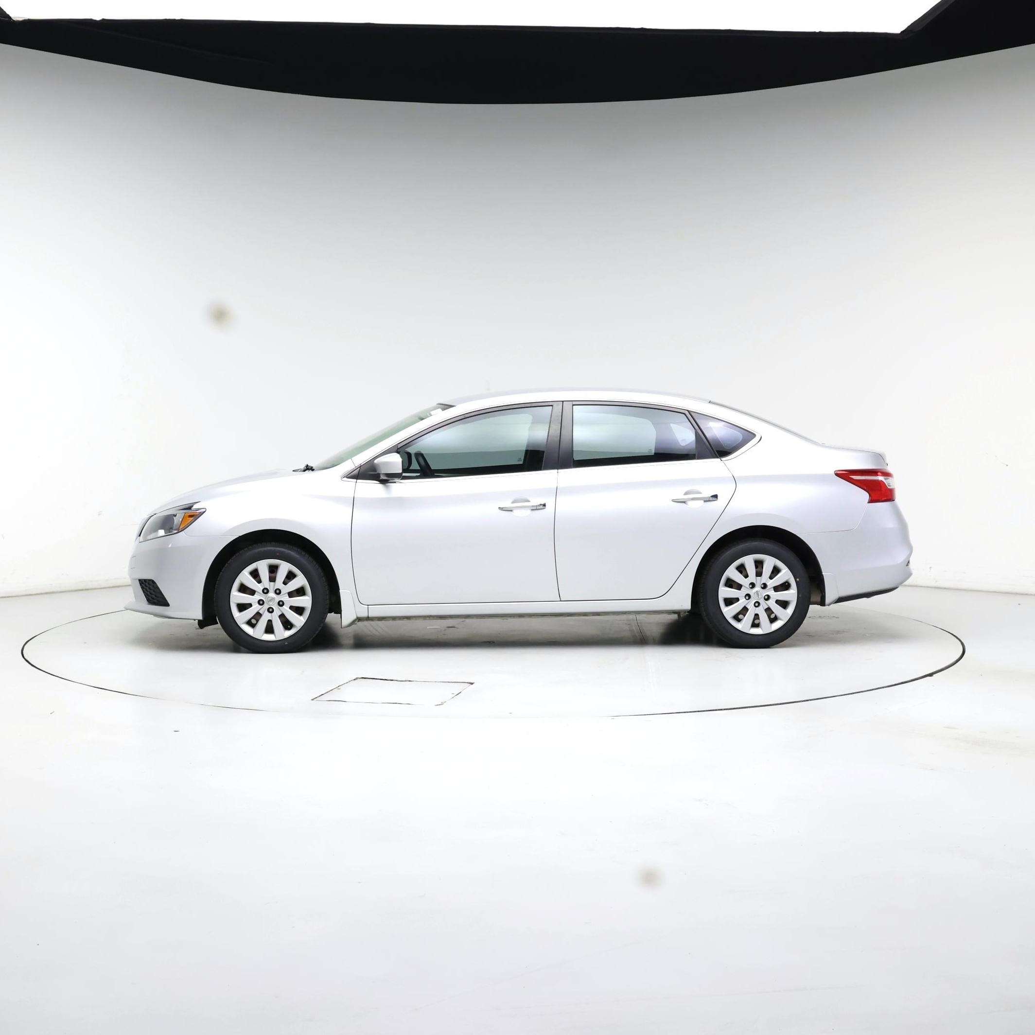 Thumbnail: 2017 Nissan Sentra - 3