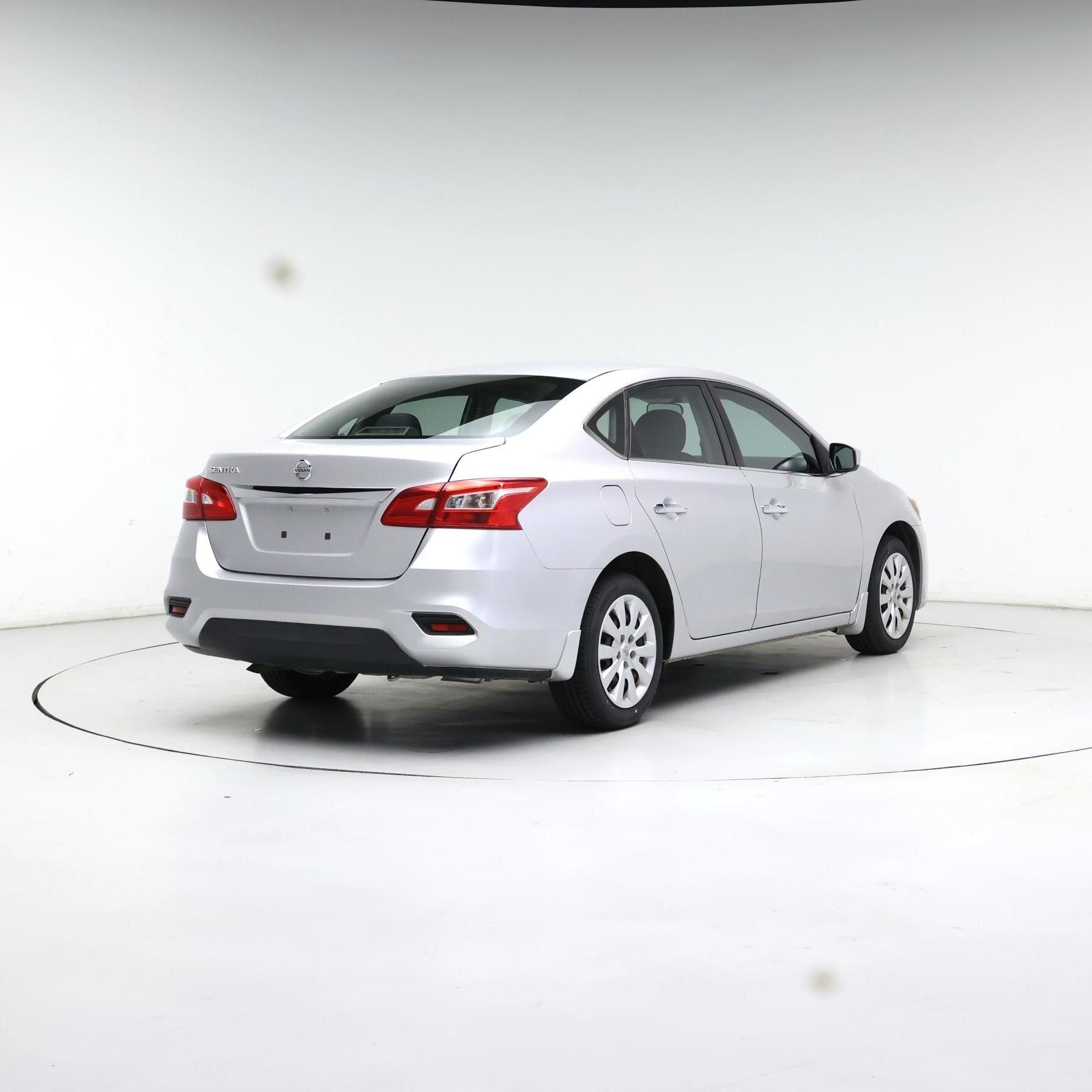 Thumbnail: 2017 Nissan Sentra - 8