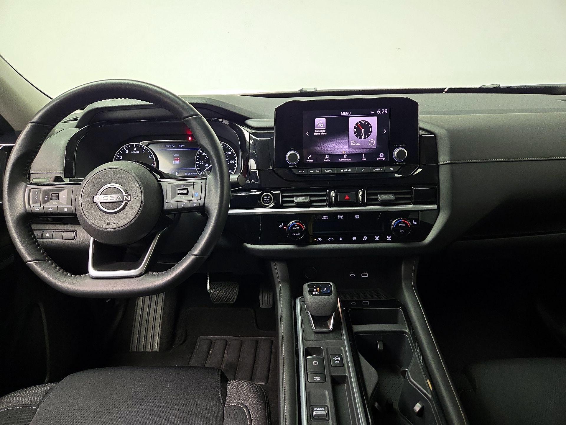 Thumbnail: 2022 Nissan Pathfinder - 9