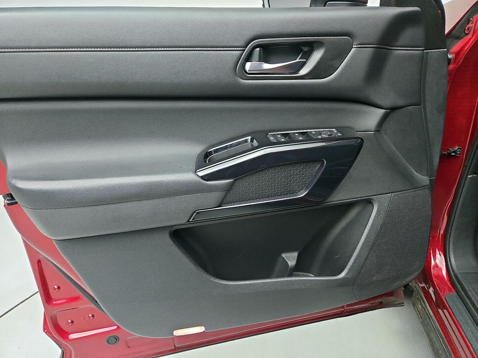 Thumbnail: 2022 Nissan Pathfinder - 12