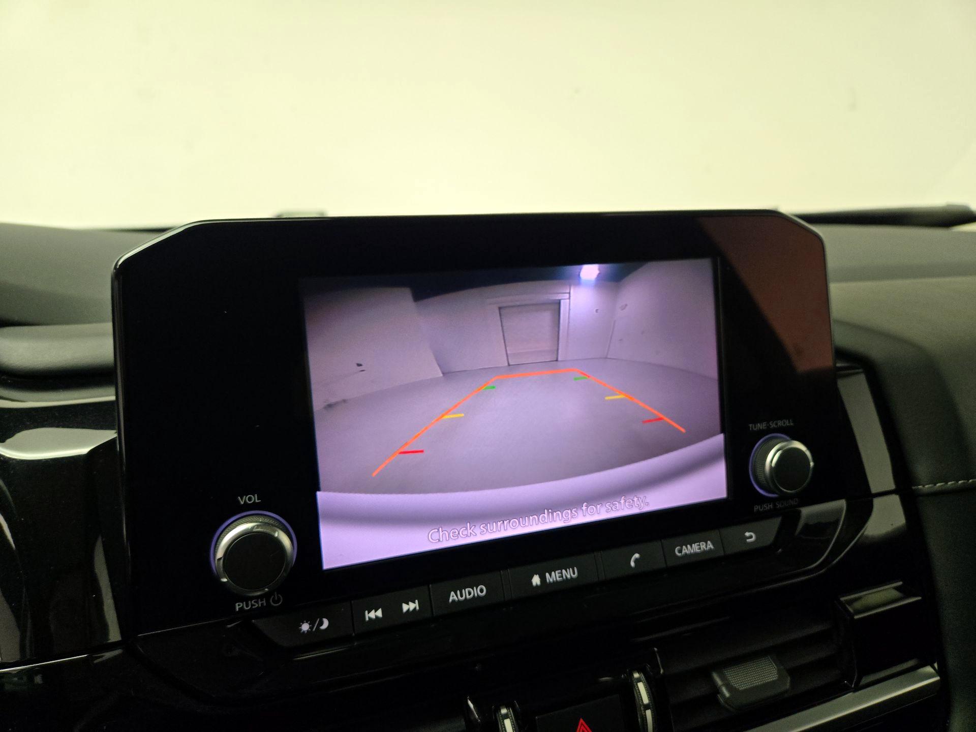 Thumbnail: 2022 Nissan Pathfinder - 14