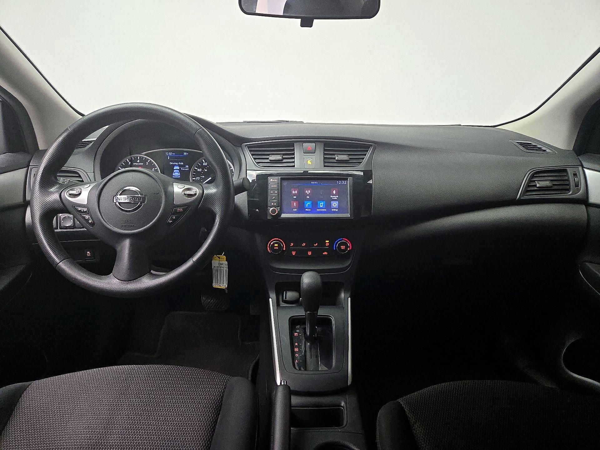 Thumbnail: 2019 Nissan Sentra - 9