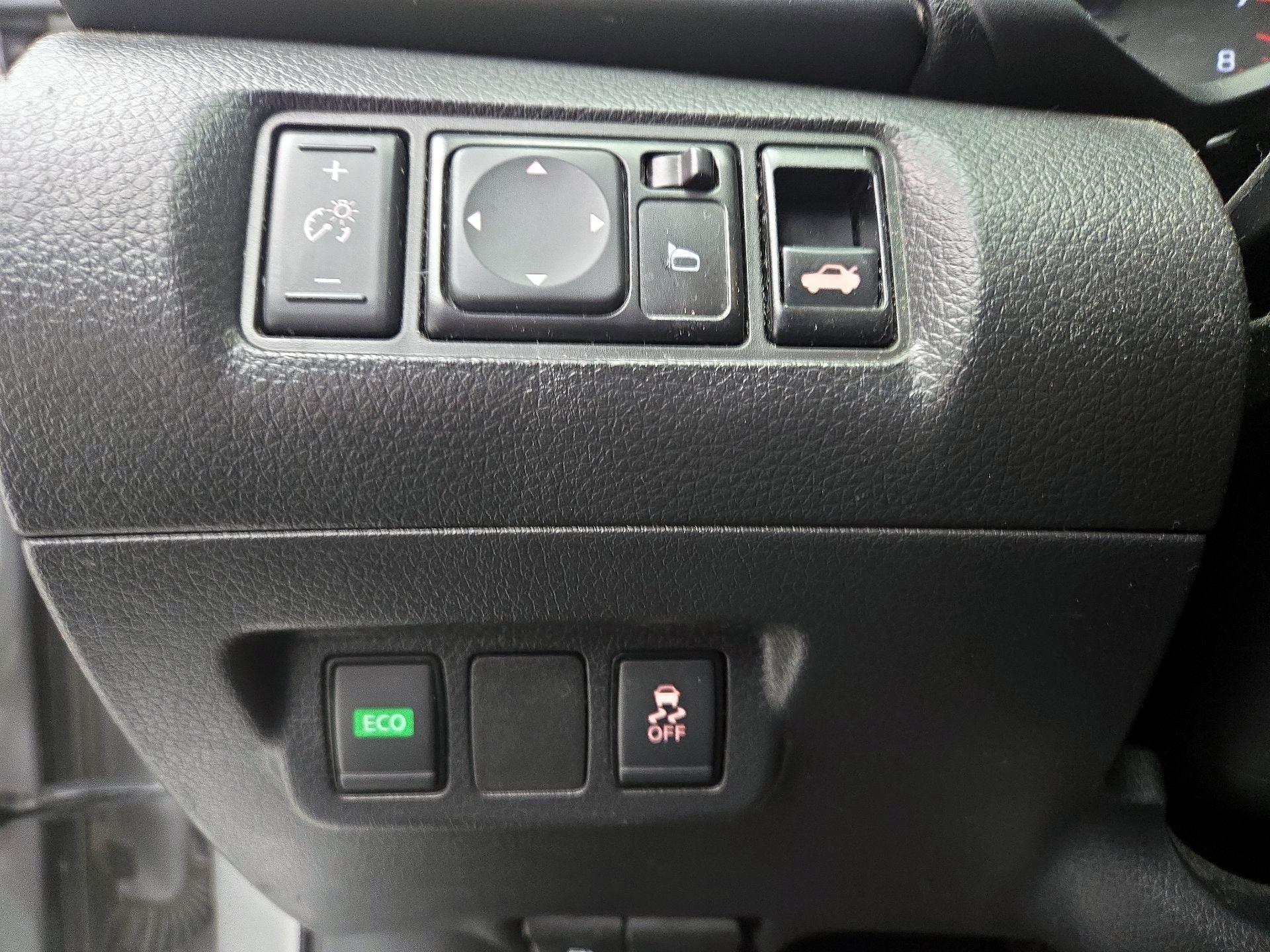 Thumbnail: 2019 Nissan Sentra - 13