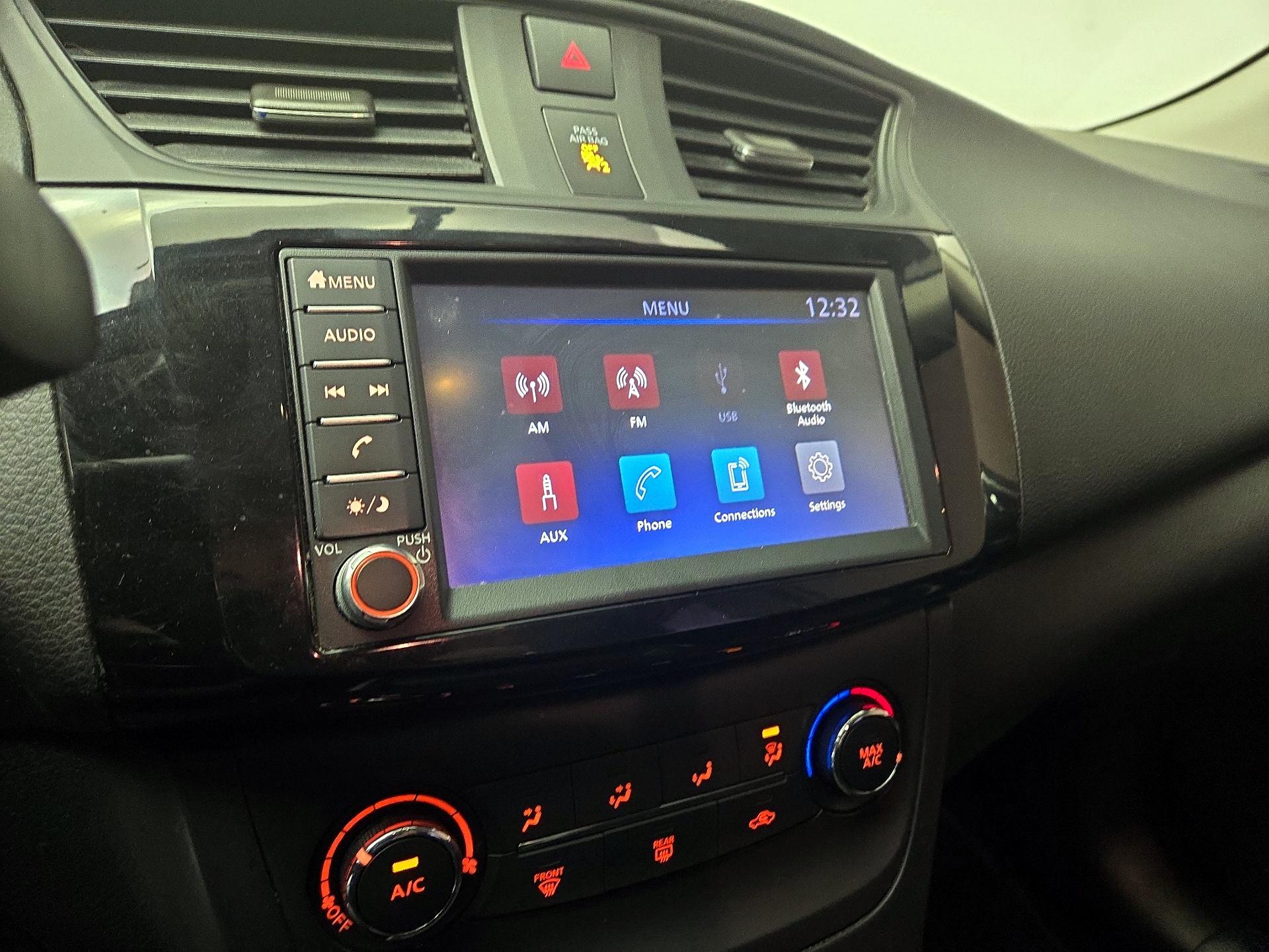 Thumbnail: 2019 Nissan Sentra - 15