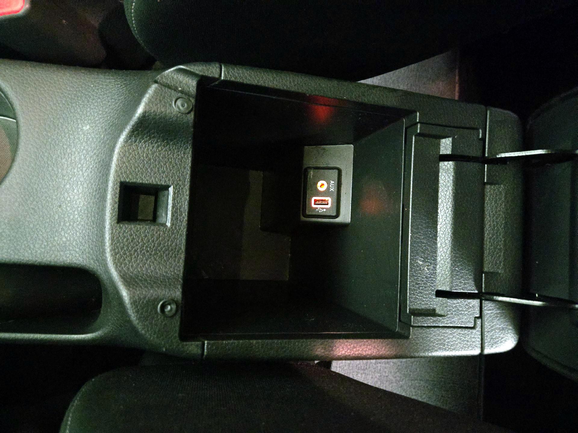 Thumbnail: 2019 Nissan Sentra - 18