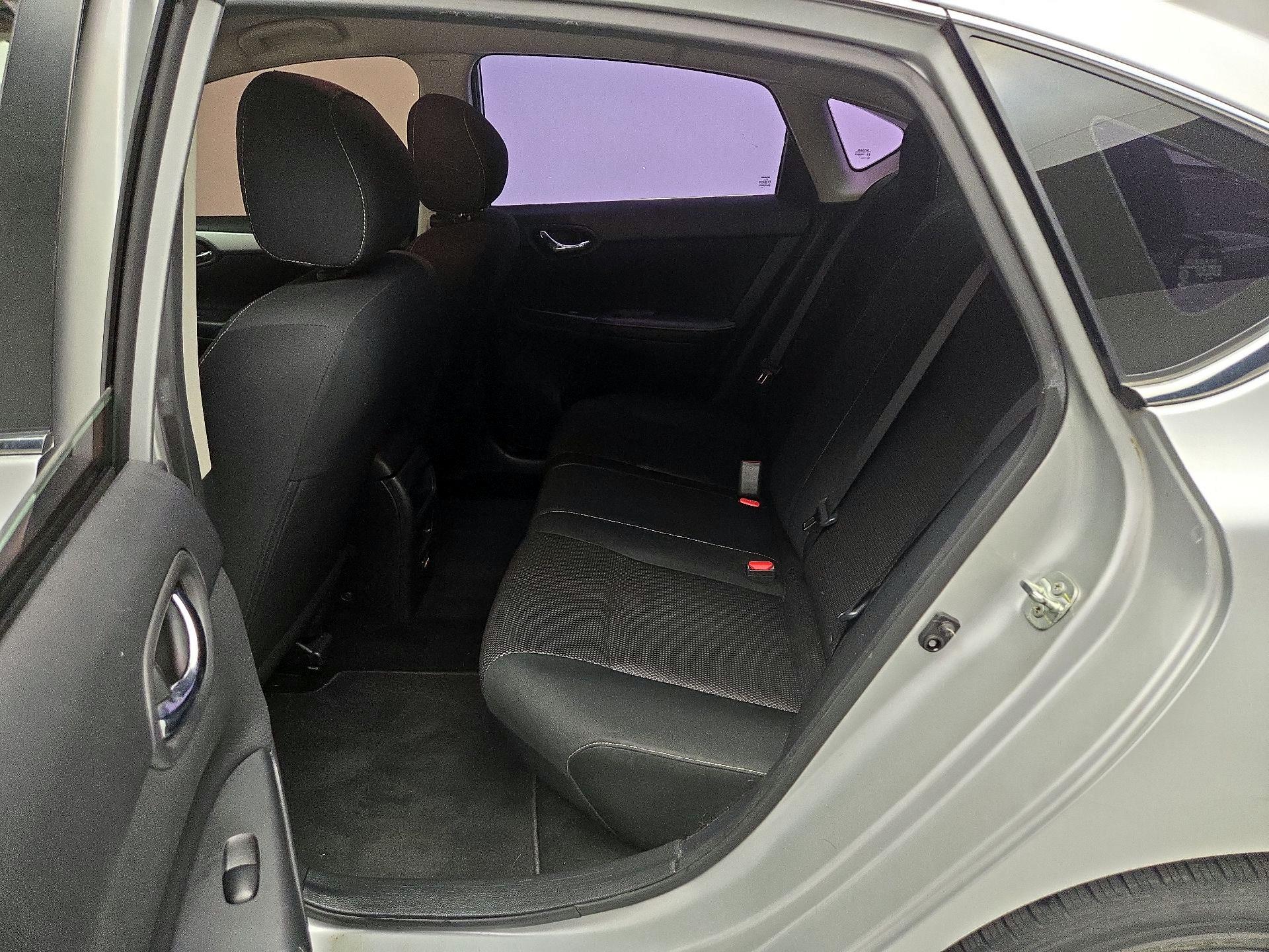 Thumbnail: 2019 Nissan Sentra - 19