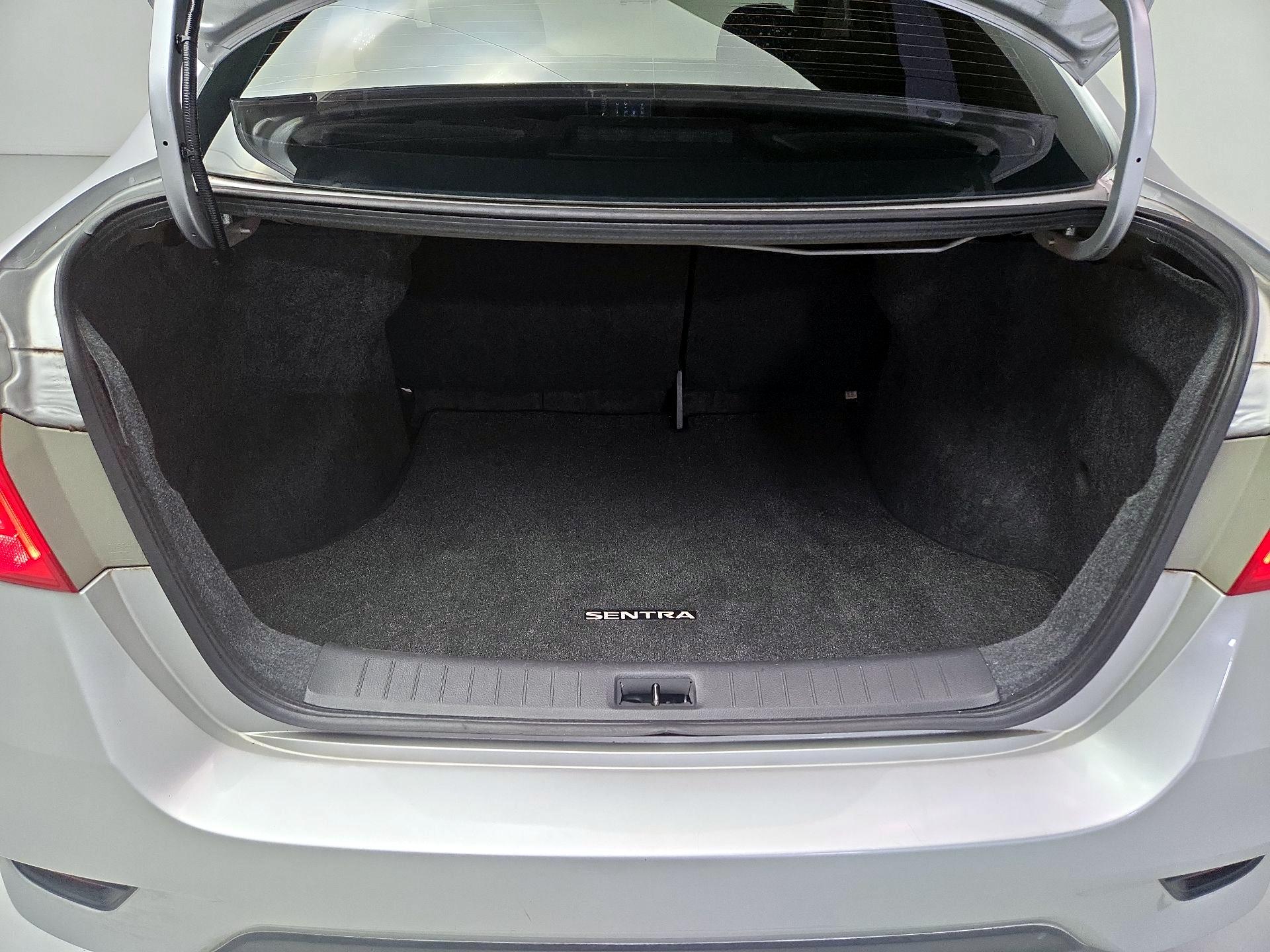 Thumbnail: 2019 Nissan Sentra - 20