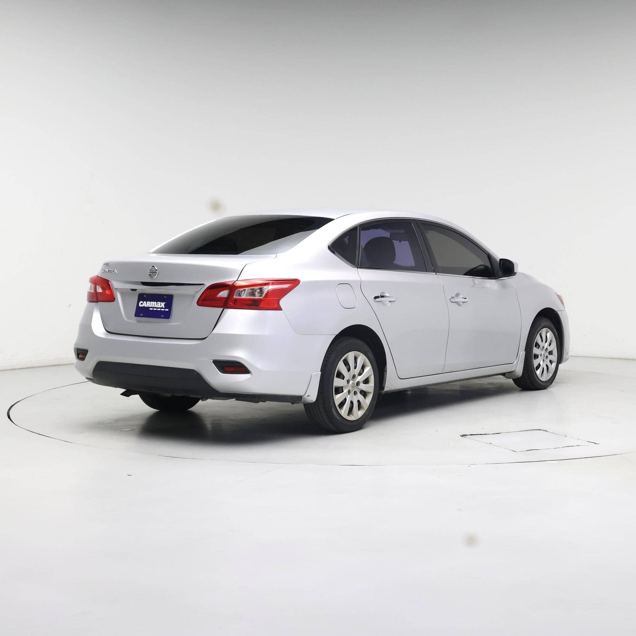 Thumbnail: 2019 Nissan Sentra - 8