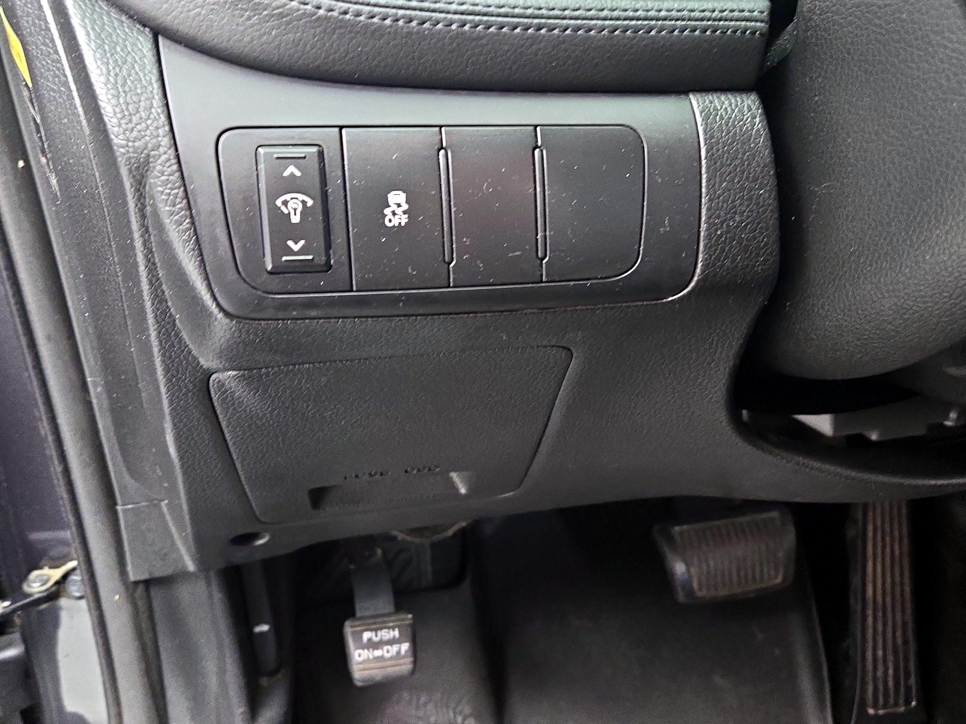 Thumbnail: 2015 Kia Optima - 13