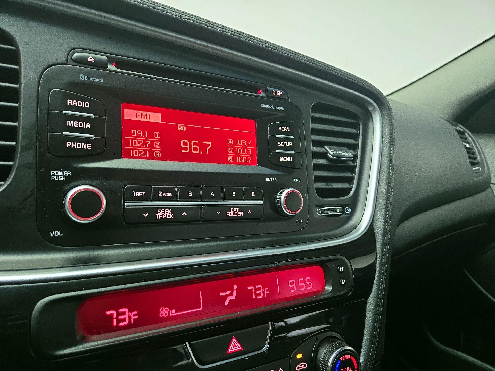 Thumbnail: 2015 Kia Optima - 14