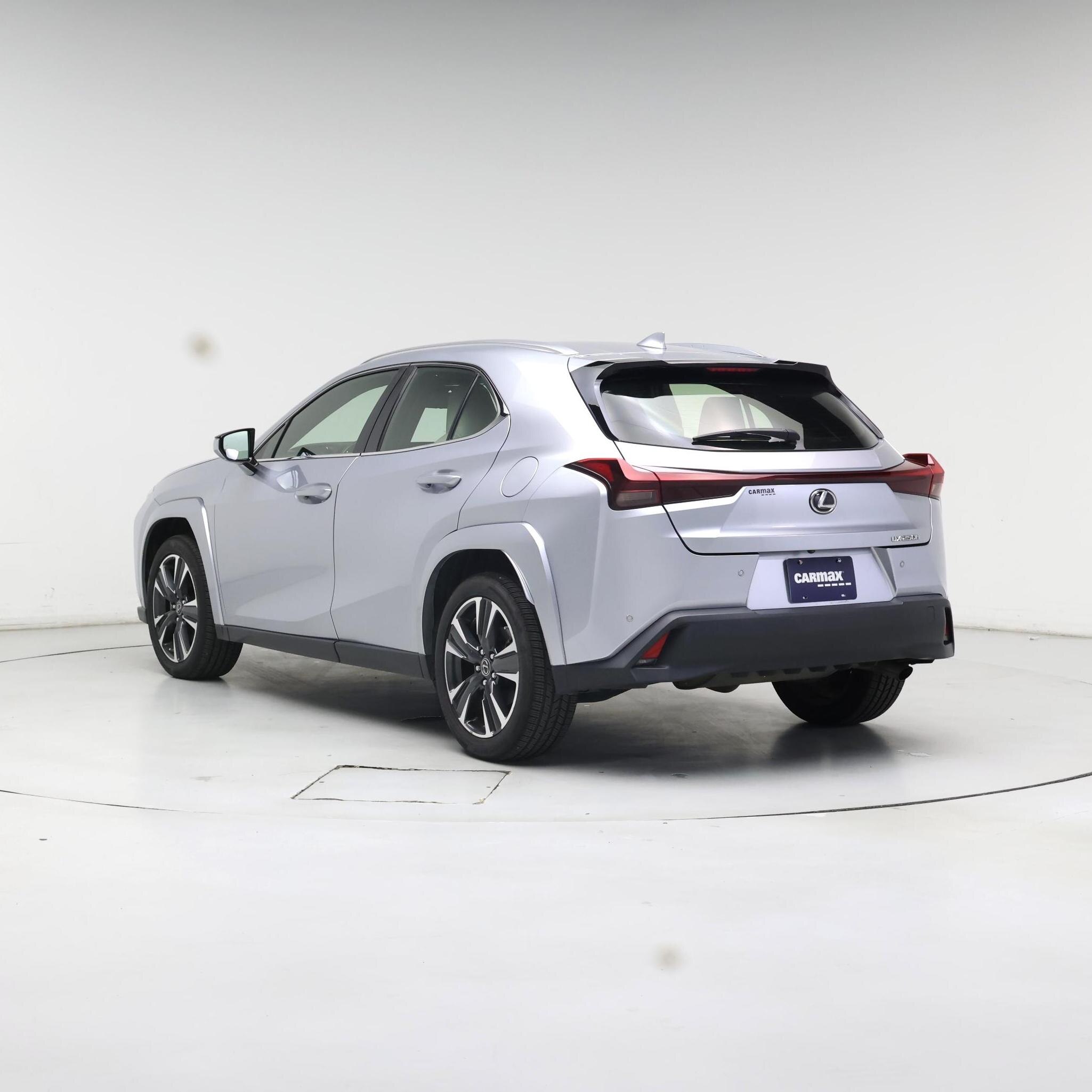 Thumbnail: 2023 Lexus UX - 2