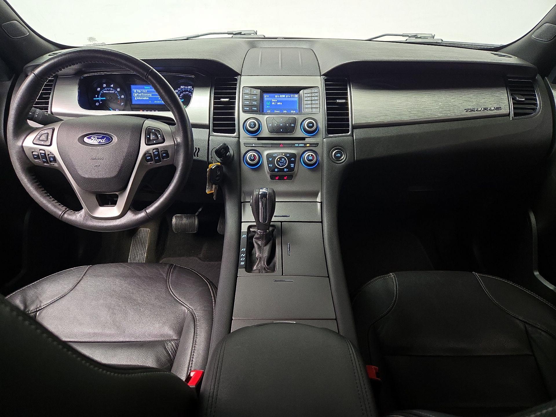 Thumbnail: 2015 Ford Taurus - 9
