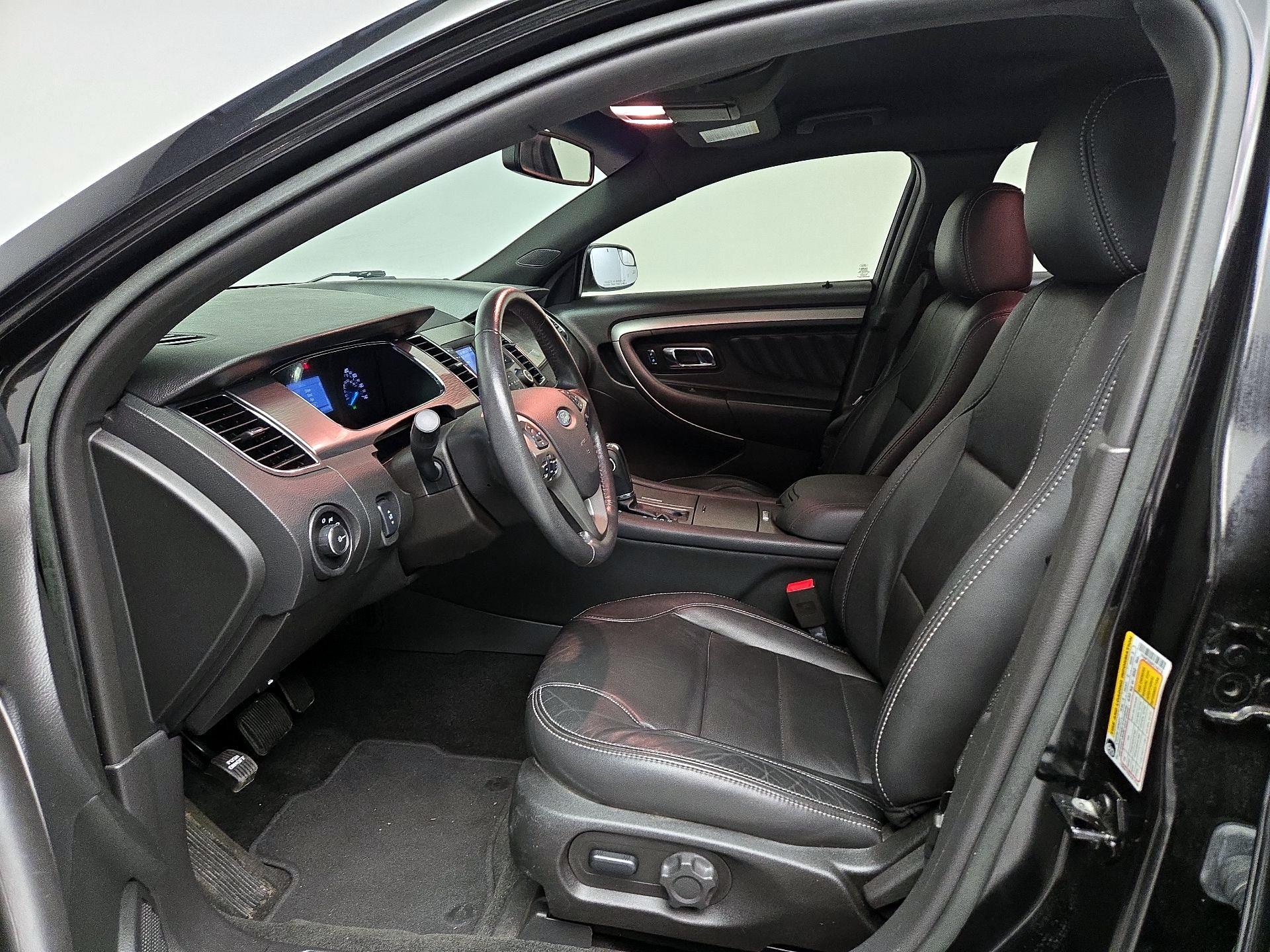 Thumbnail: 2015 Ford Taurus - 11