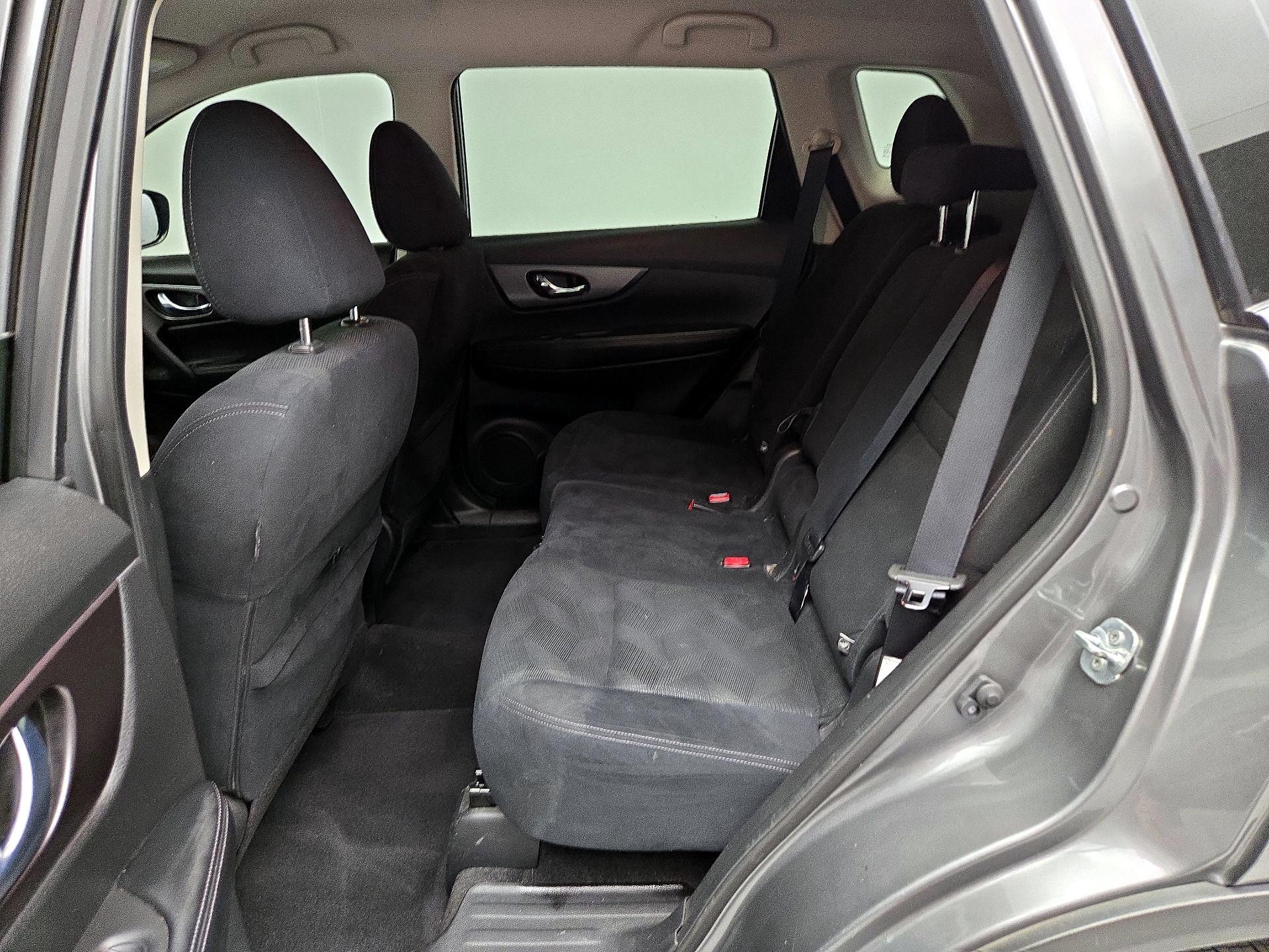 Thumbnail: 2016 Nissan Rogue - 19