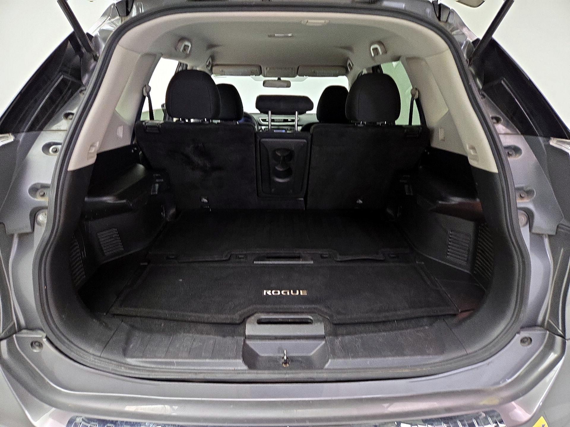 Thumbnail: 2016 Nissan Rogue - 20