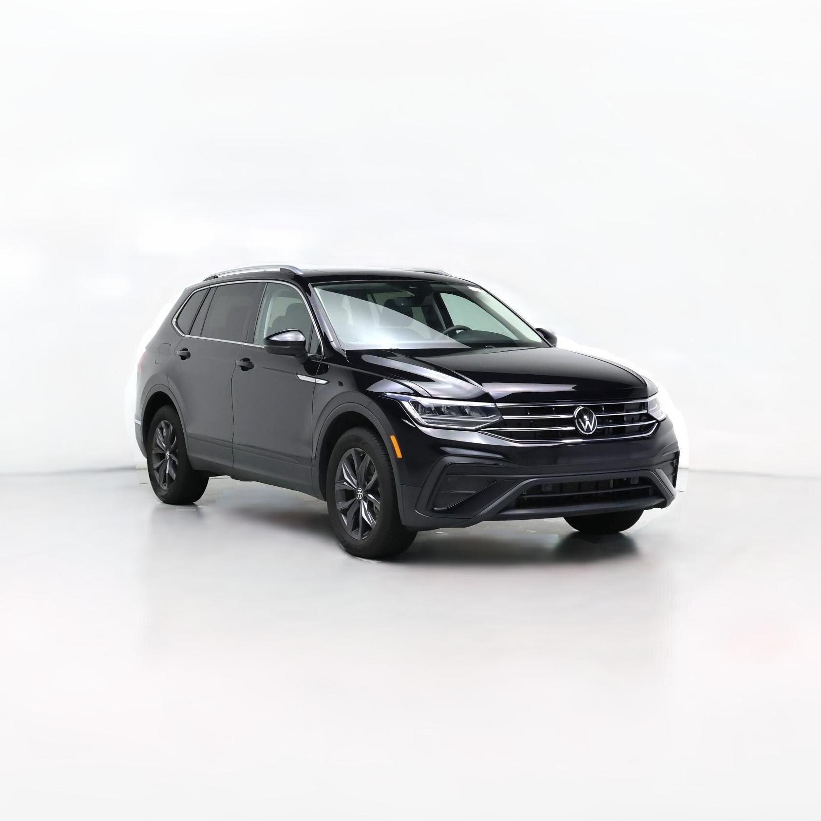 Thumbnail: 2023 Volkswagen Tiguan - 1