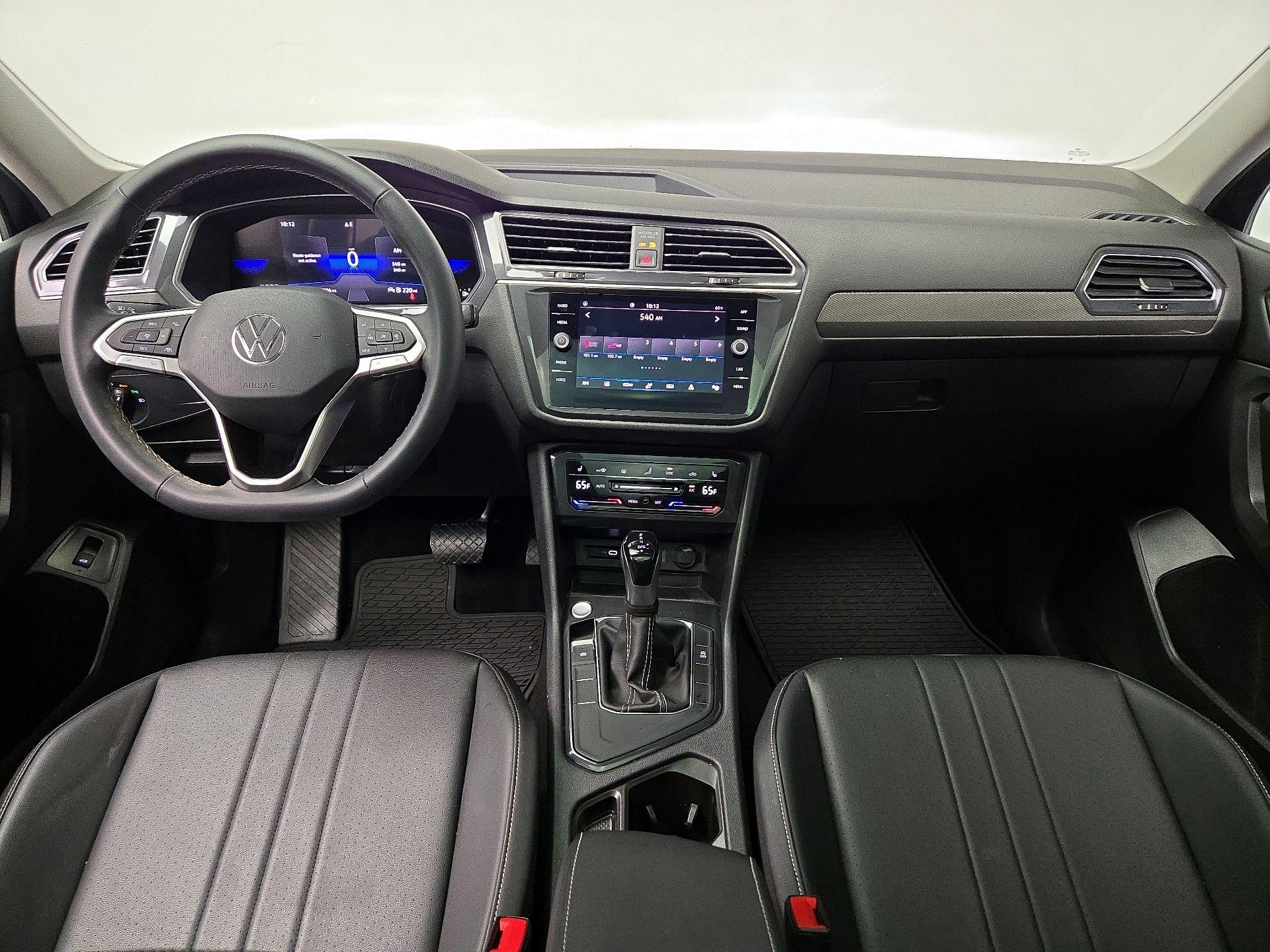 Thumbnail: 2023 Volkswagen Tiguan - 9