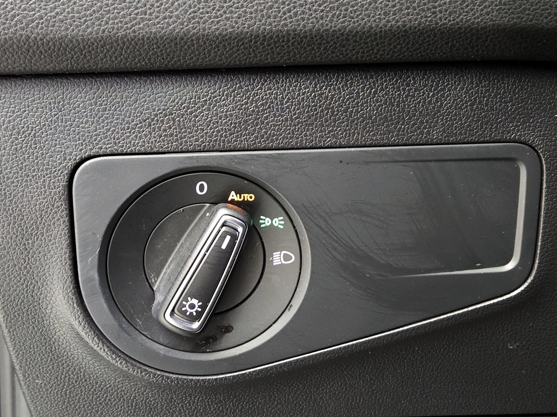 Thumbnail: 2023 Volkswagen Tiguan - 13