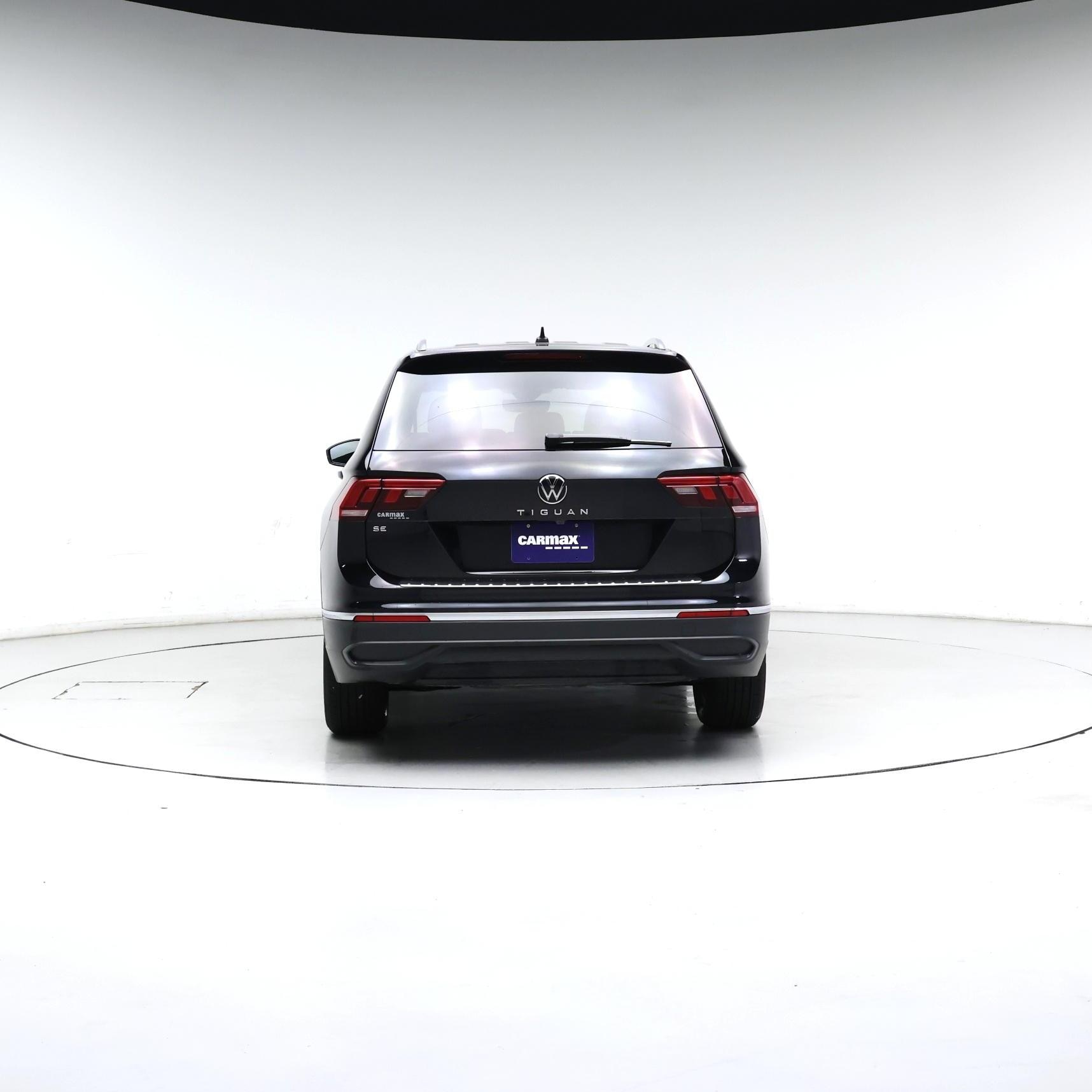 Thumbnail: 2023 Volkswagen Tiguan - 6