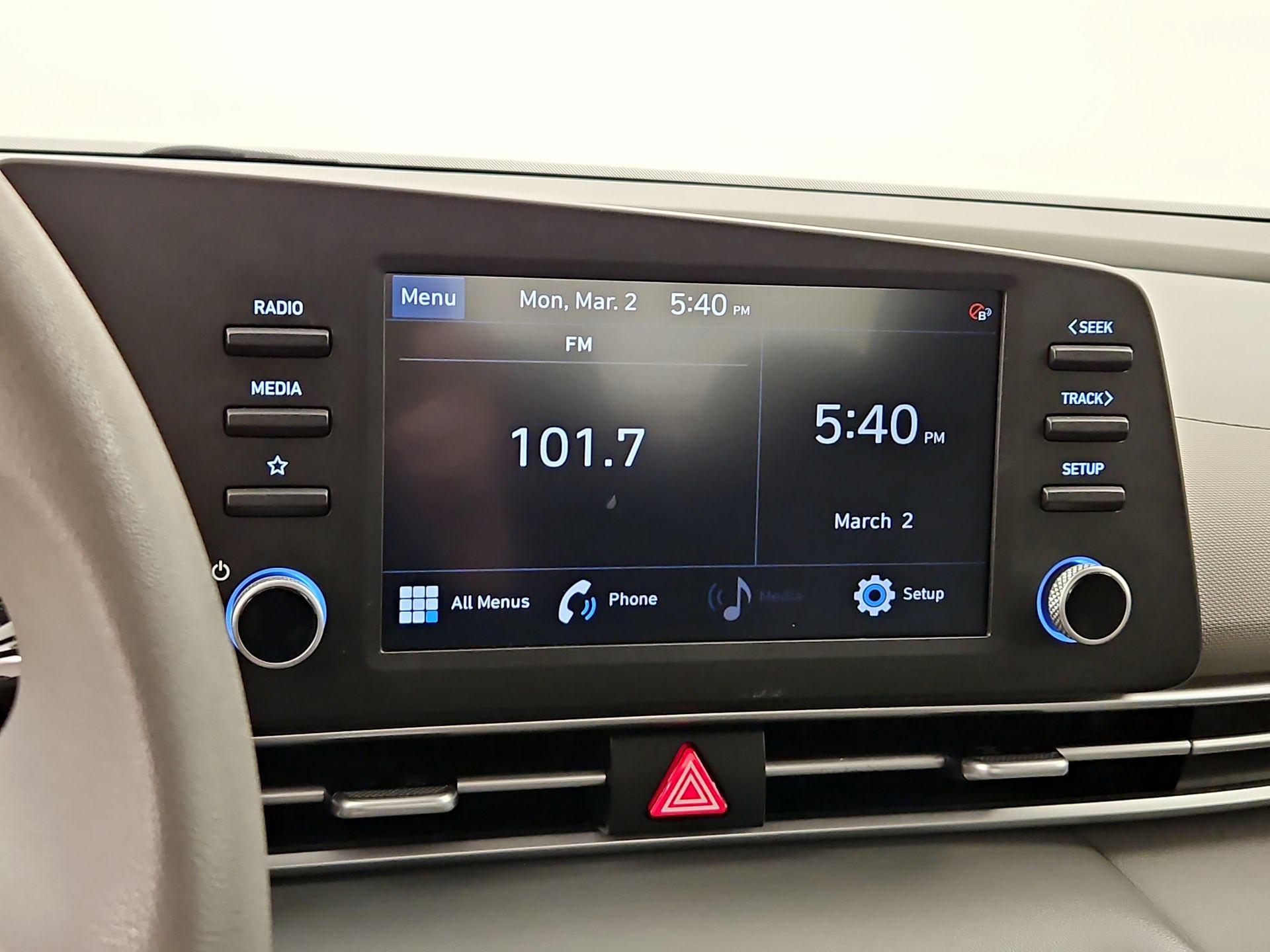 Thumbnail: 2023 Hyundai Elantra - 15