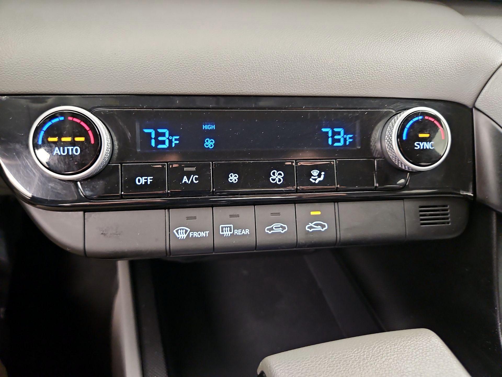 Thumbnail: 2023 Hyundai Elantra - 16