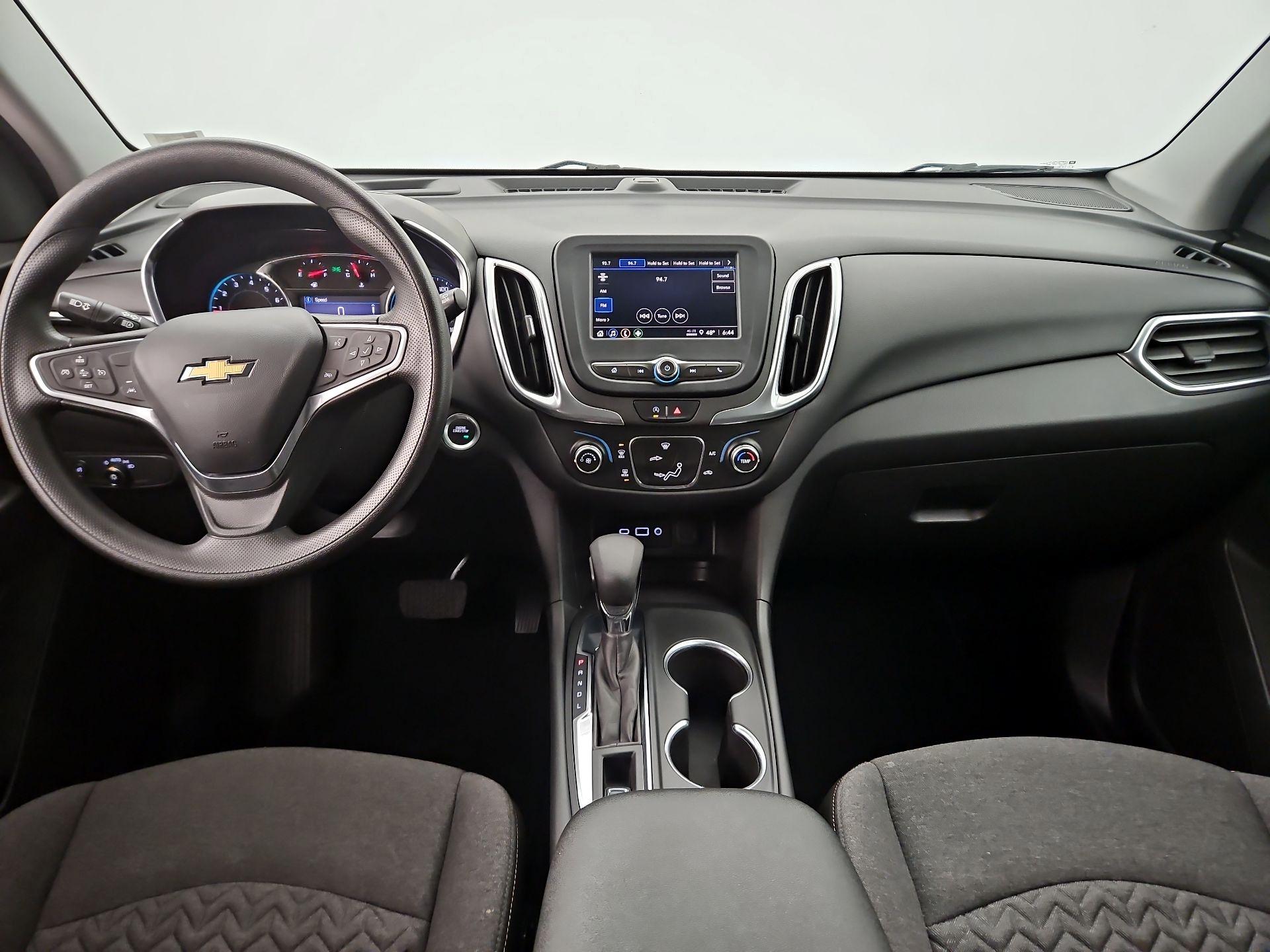 Thumbnail: 2022 Chevrolet Equinox - 9