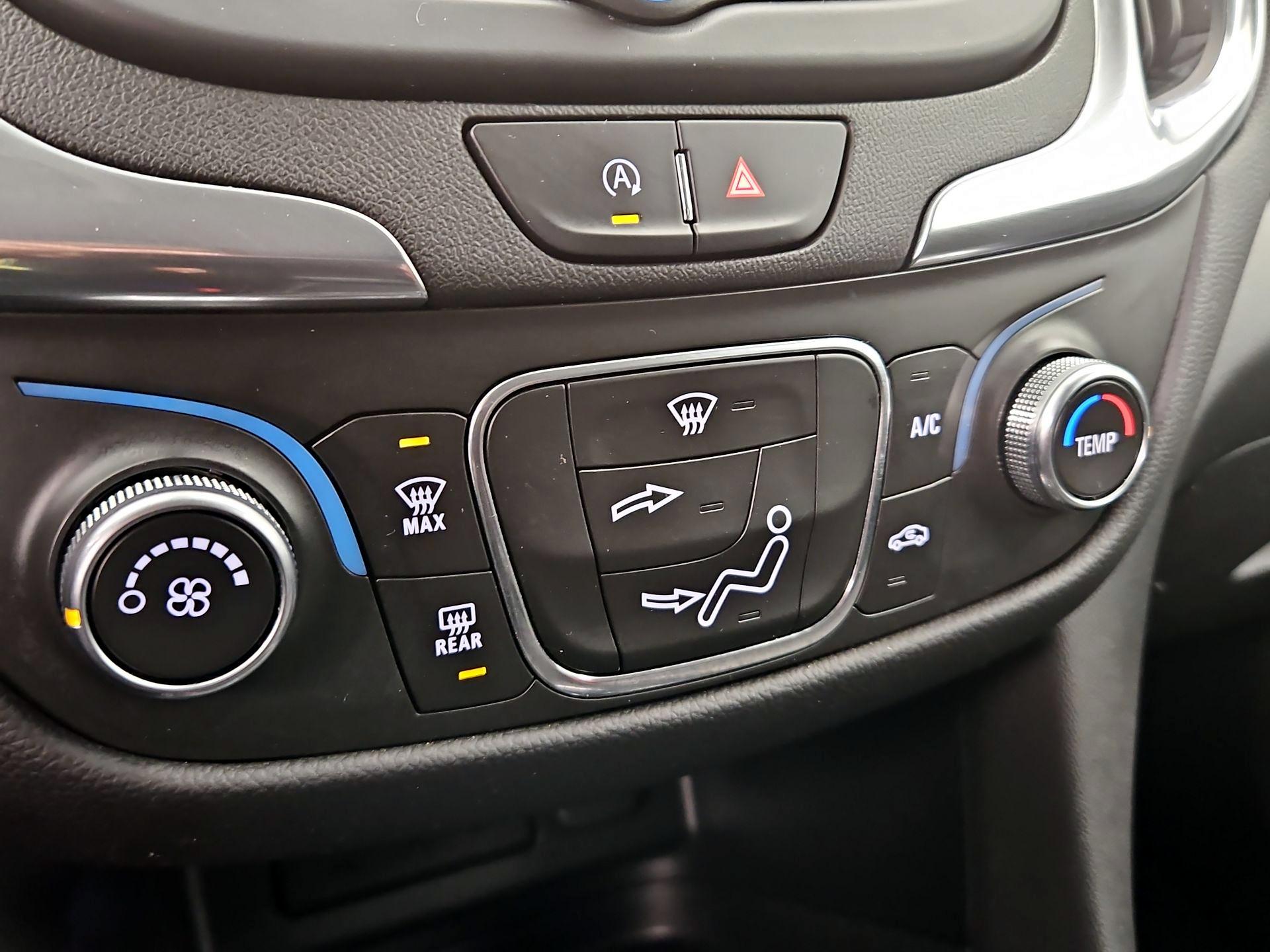 Thumbnail: 2022 Chevrolet Equinox - 16