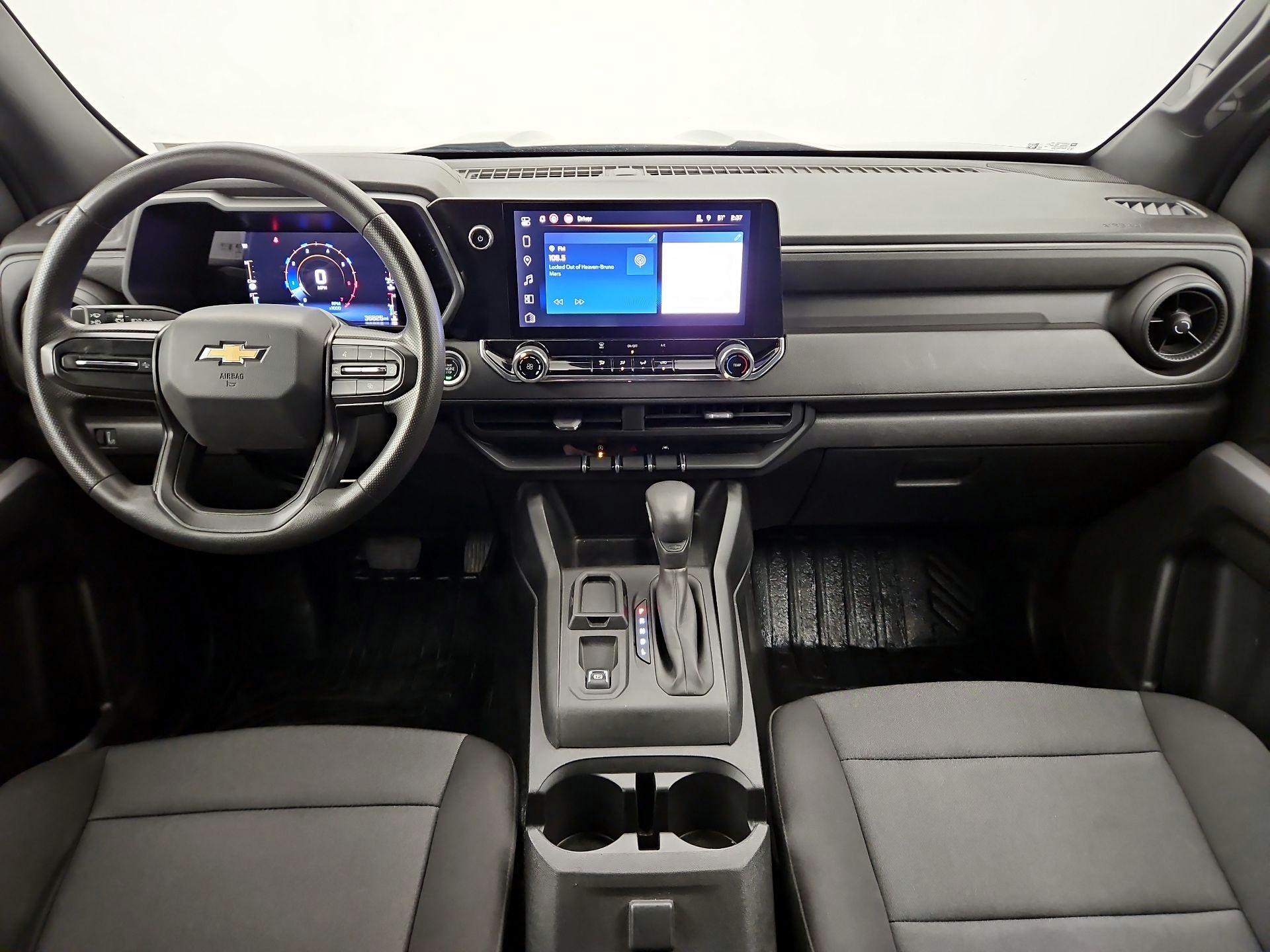 Thumbnail: 2023 Chevrolet Colorado - 9