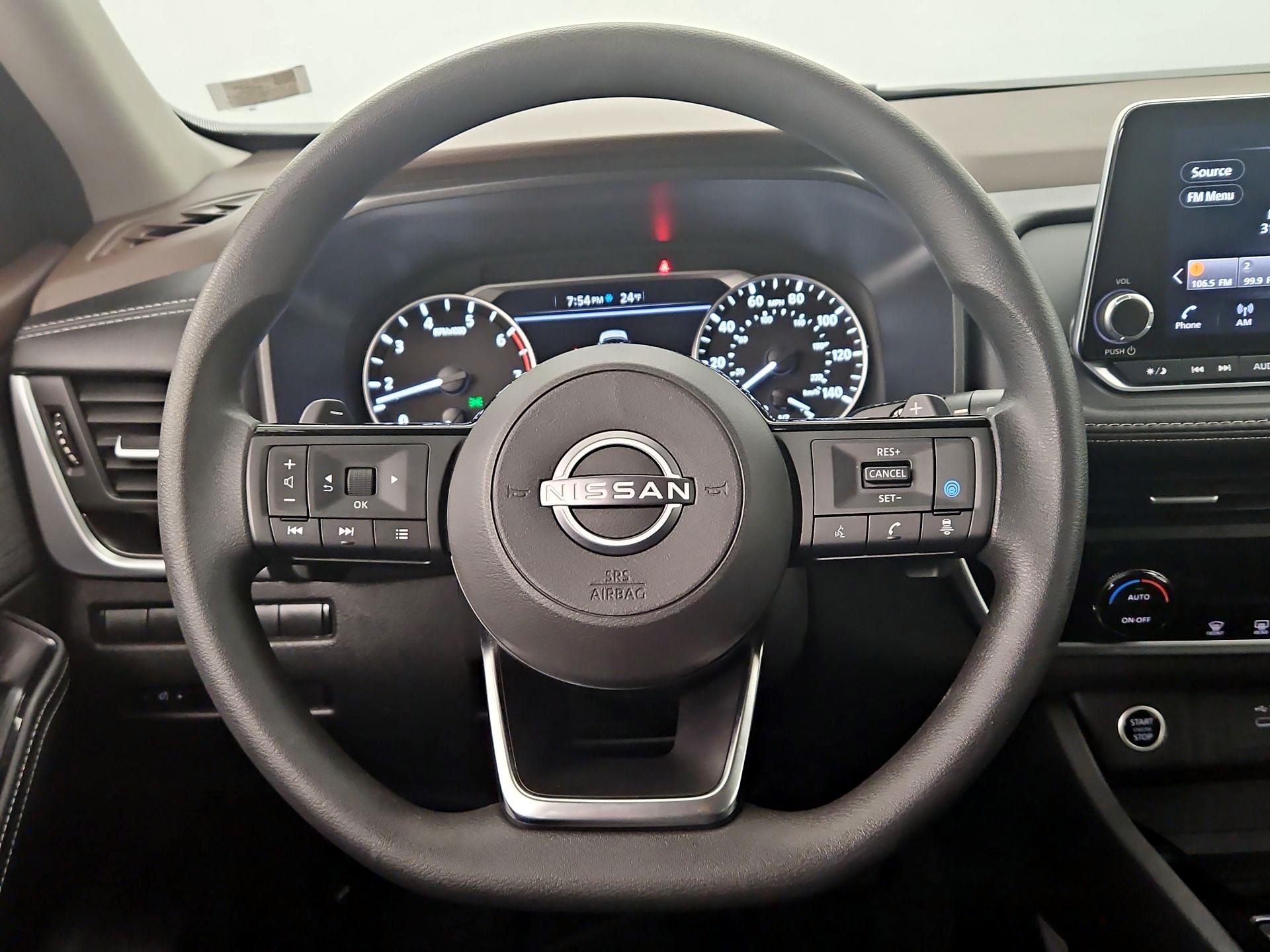 Thumbnail: 2023 Nissan Rogue - 10