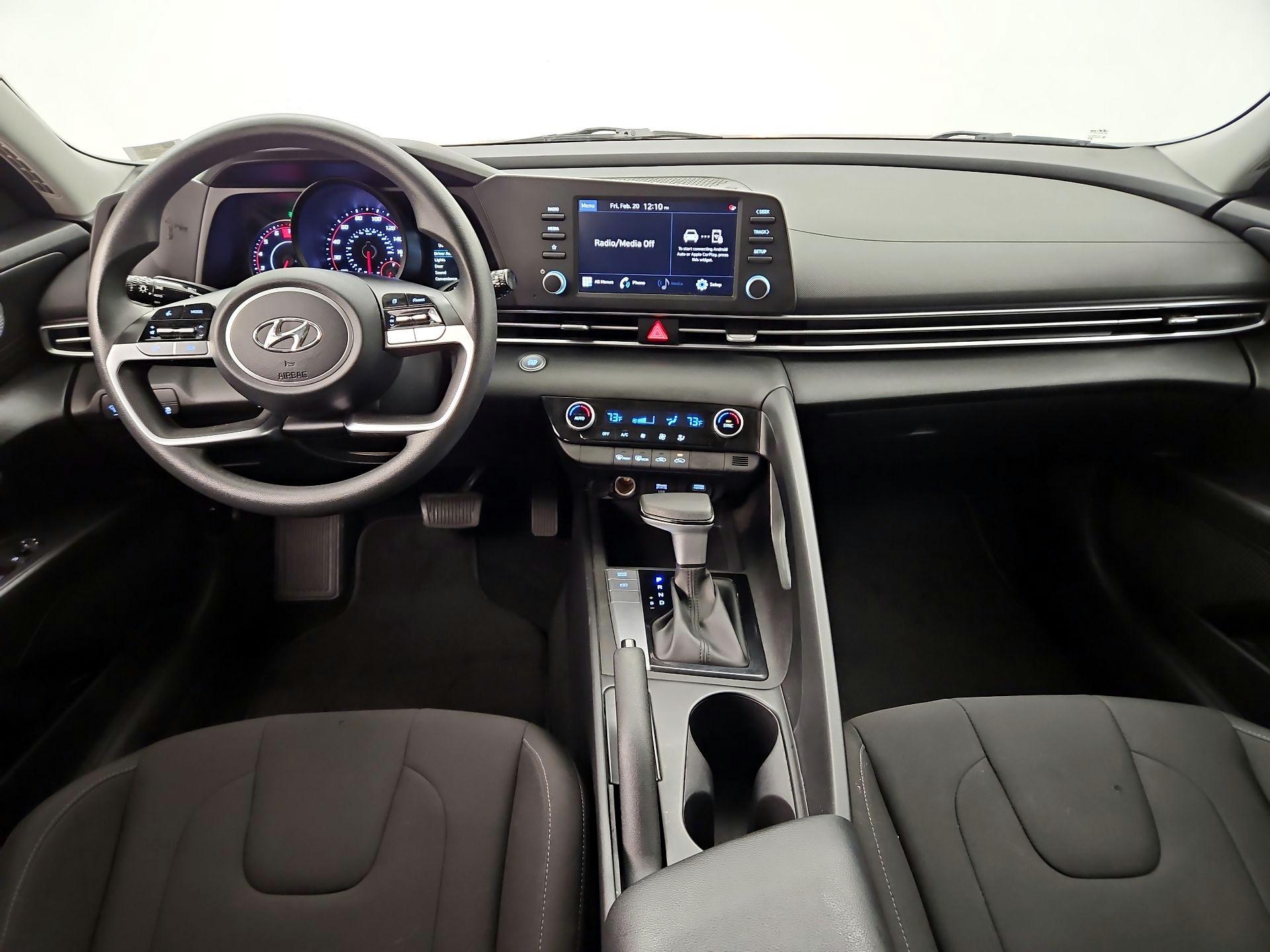 Thumbnail: 2023 Hyundai Elantra - 9