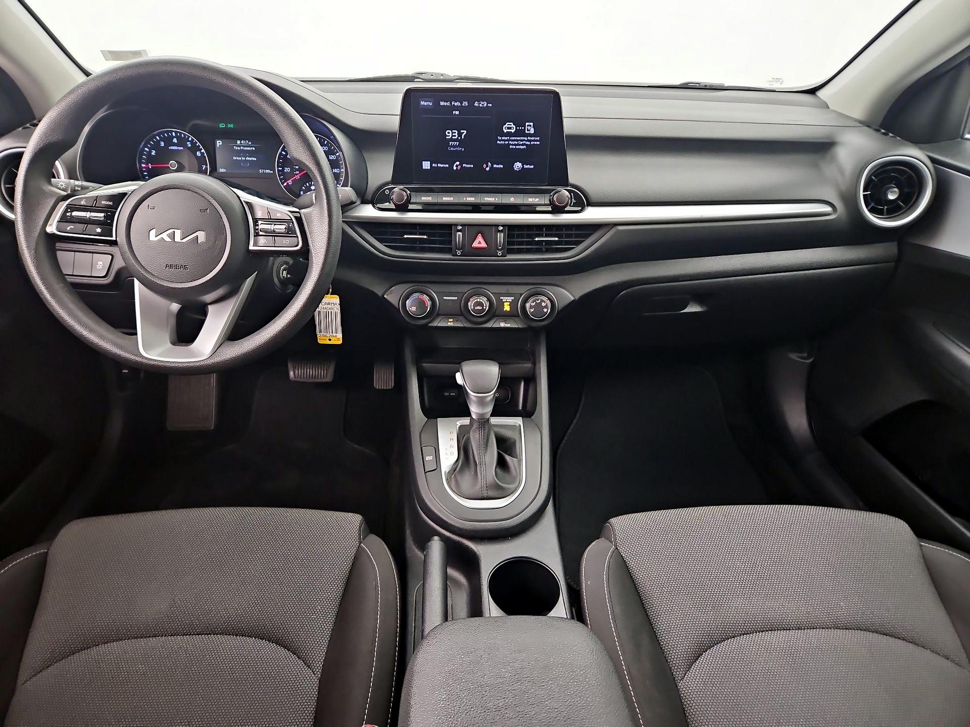 Thumbnail: 2024 Kia Forte - 9